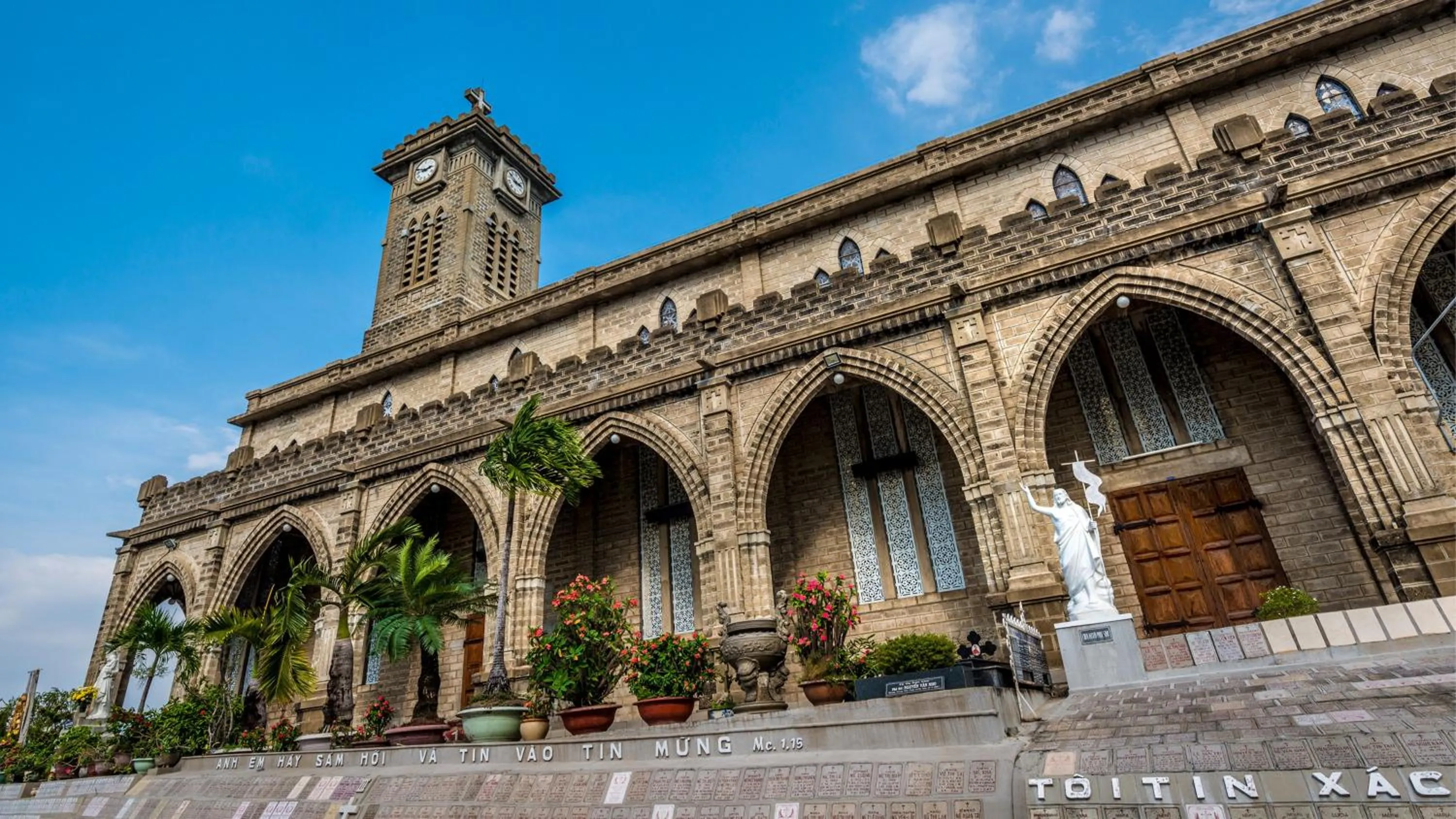 Area and facilities in InterContinental Residences Nha Trang by IHG