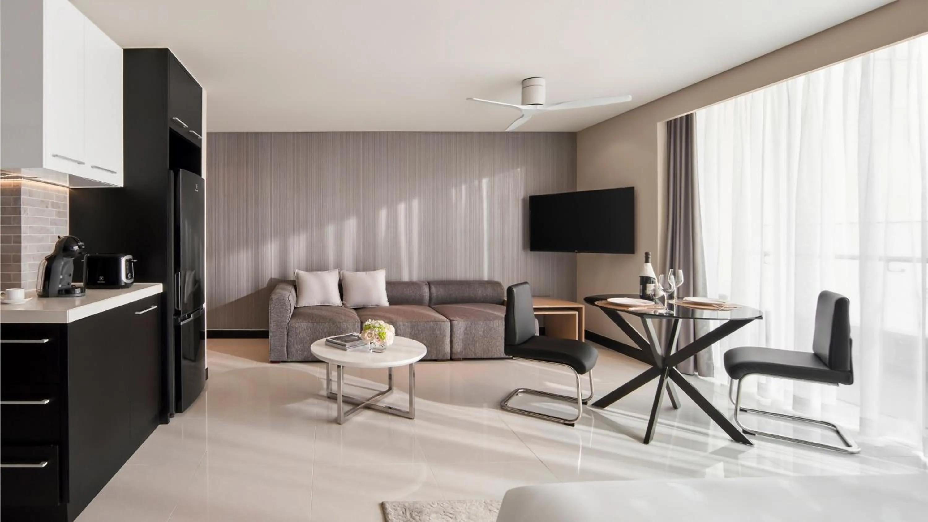 Photo of the whole room in Costa Executive Residences