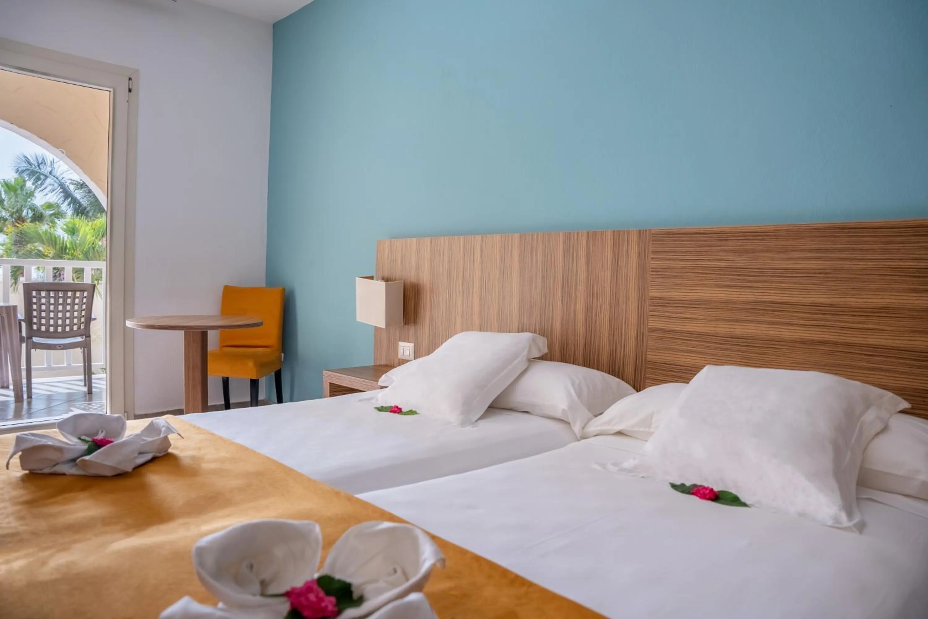 Bedroom, Bed in VOI Praia de Chaves Resort