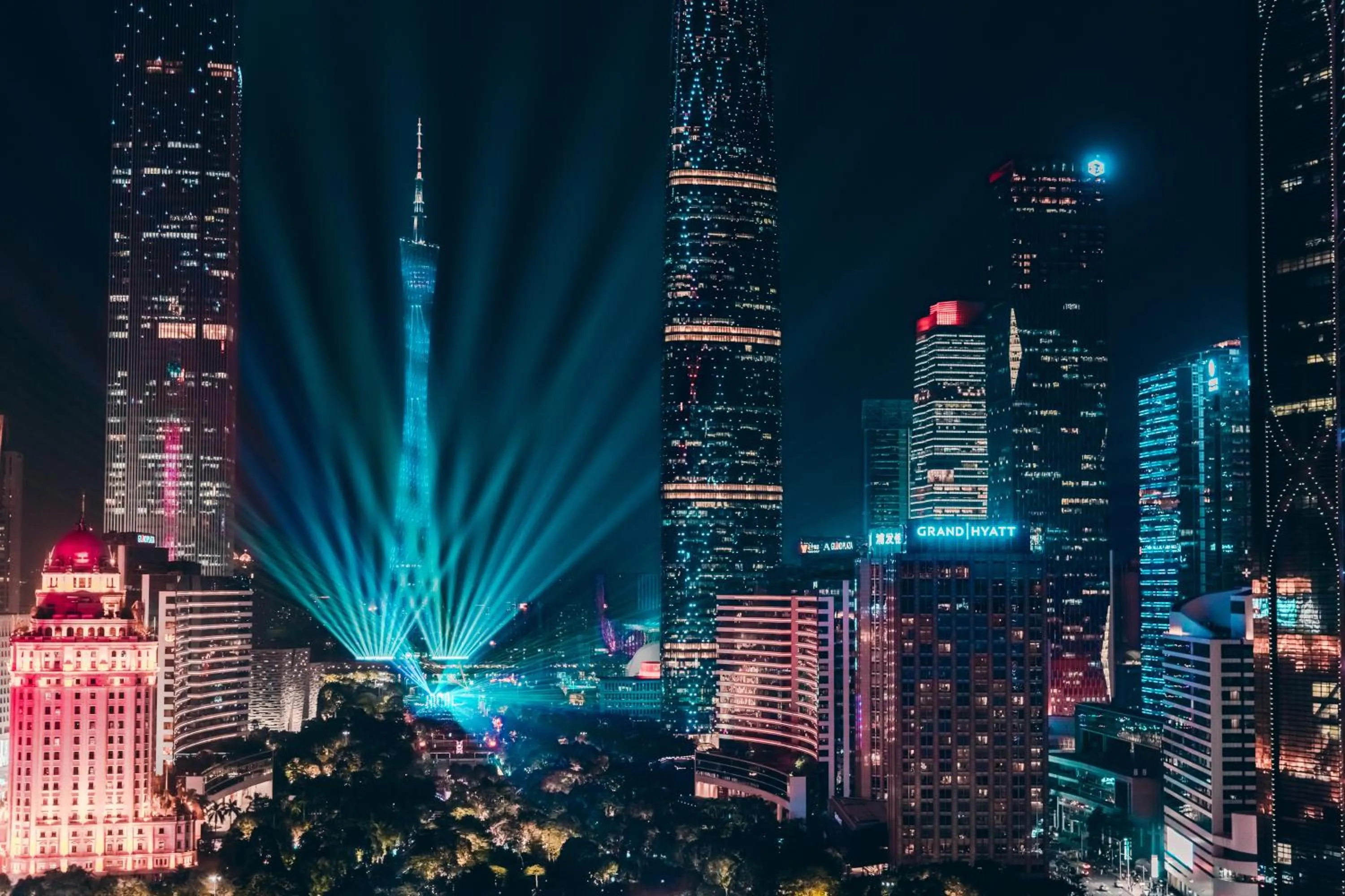 Night in Echarm PLUS International Hotel Zhujiang New Town Wuyangcun Metro Station Branch- Free Deliver Service to Canton Fair Complex During Canton Fair Period