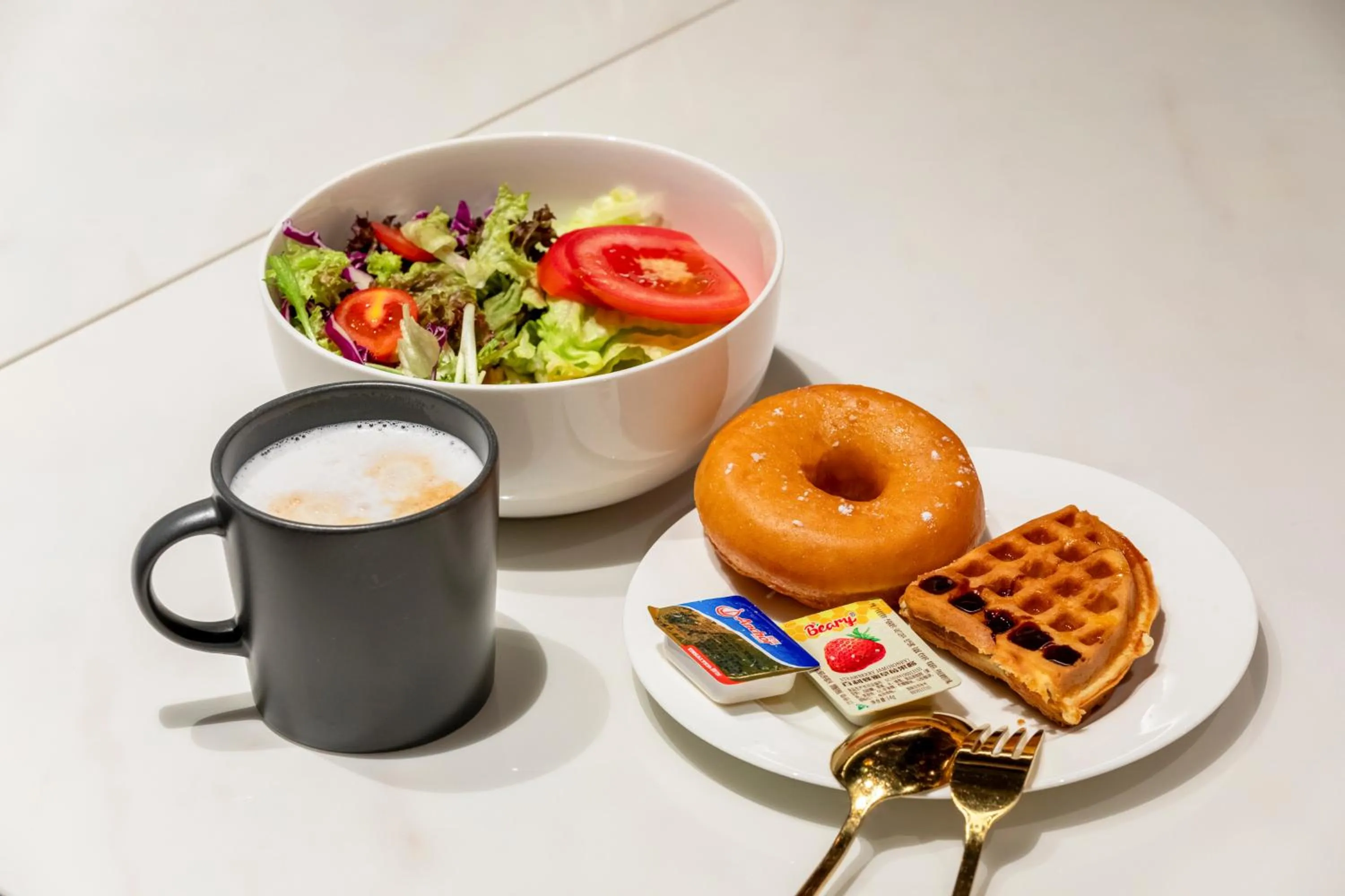 Breakfast in Echarm PLUS International Hotel Zhujiang New Town Wuyangcun Metro Station Branch- Free Deliver Service to Canton Fair Complex During Canton Fair Period