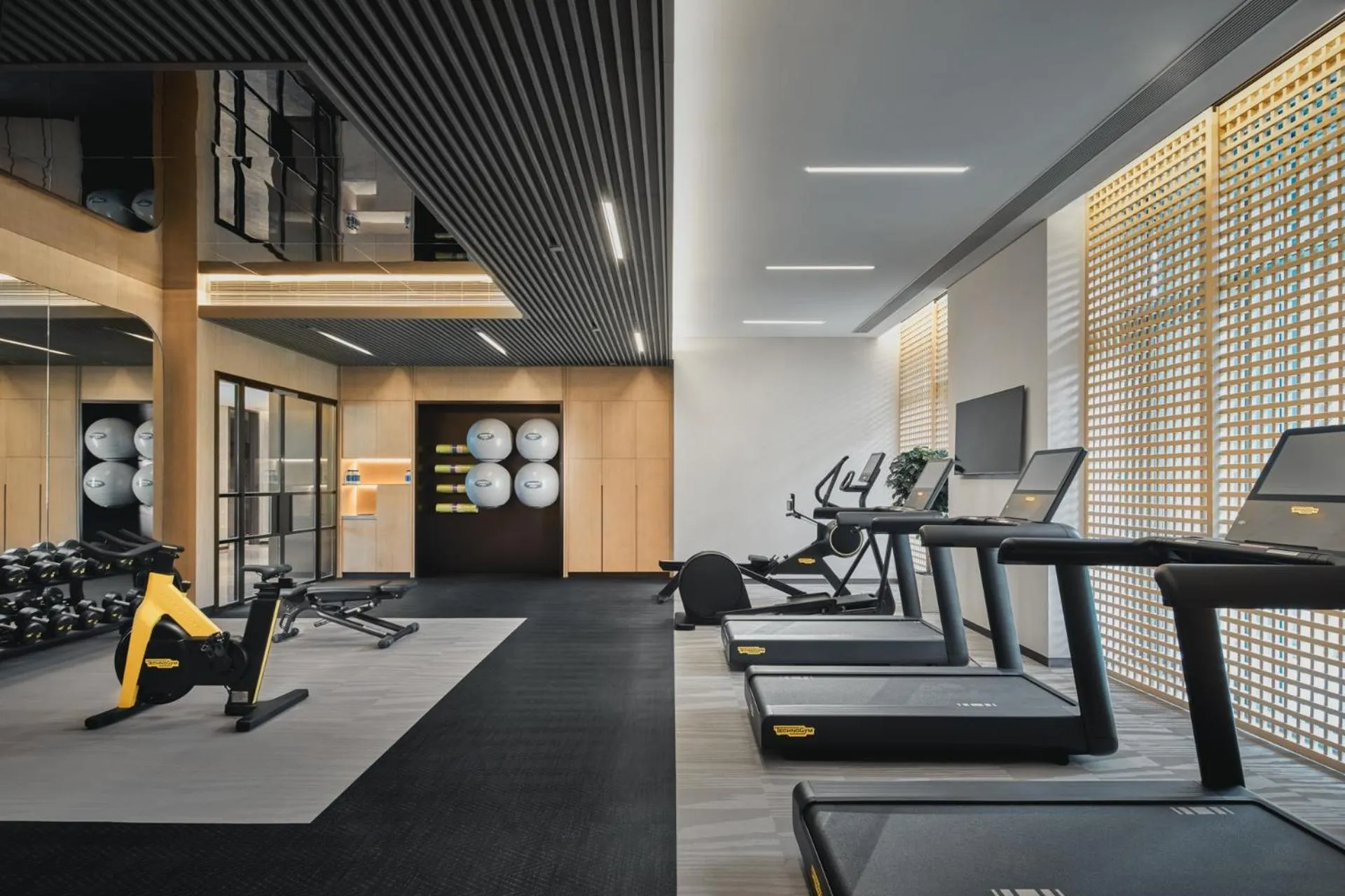 Fitness centre/facilities in Hotel Indigo Hangzhou Tianmushan