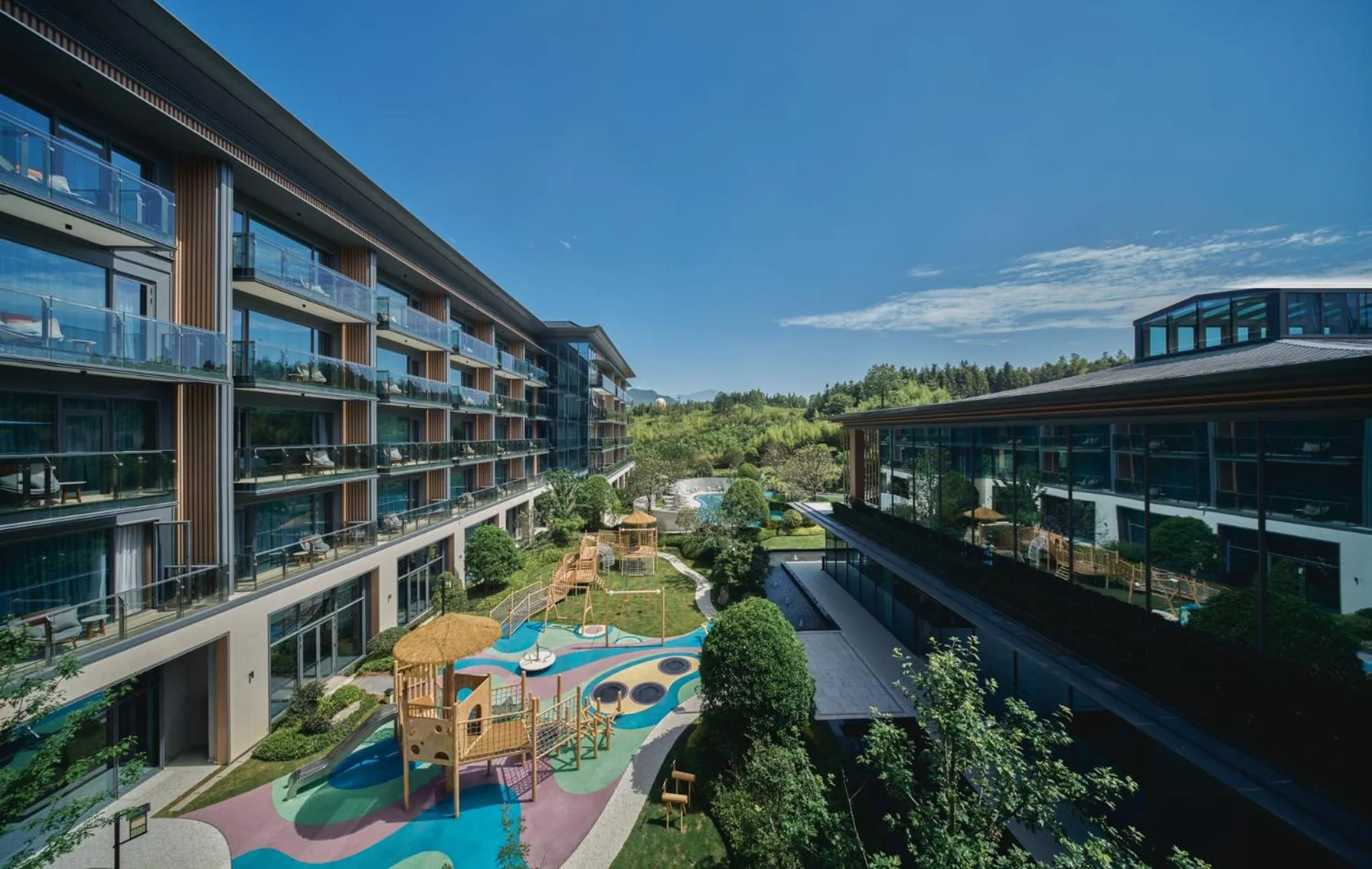 Property building in Hotel Indigo Hangzhou Tianmushan