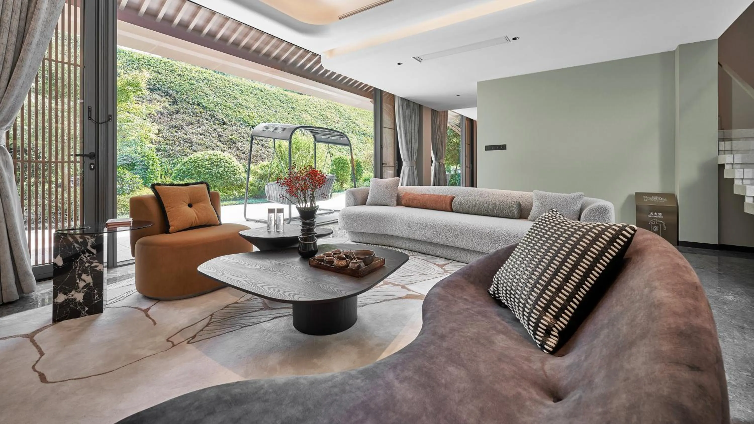 Photo of the whole room in Hotel Indigo Hangzhou Tianmushan