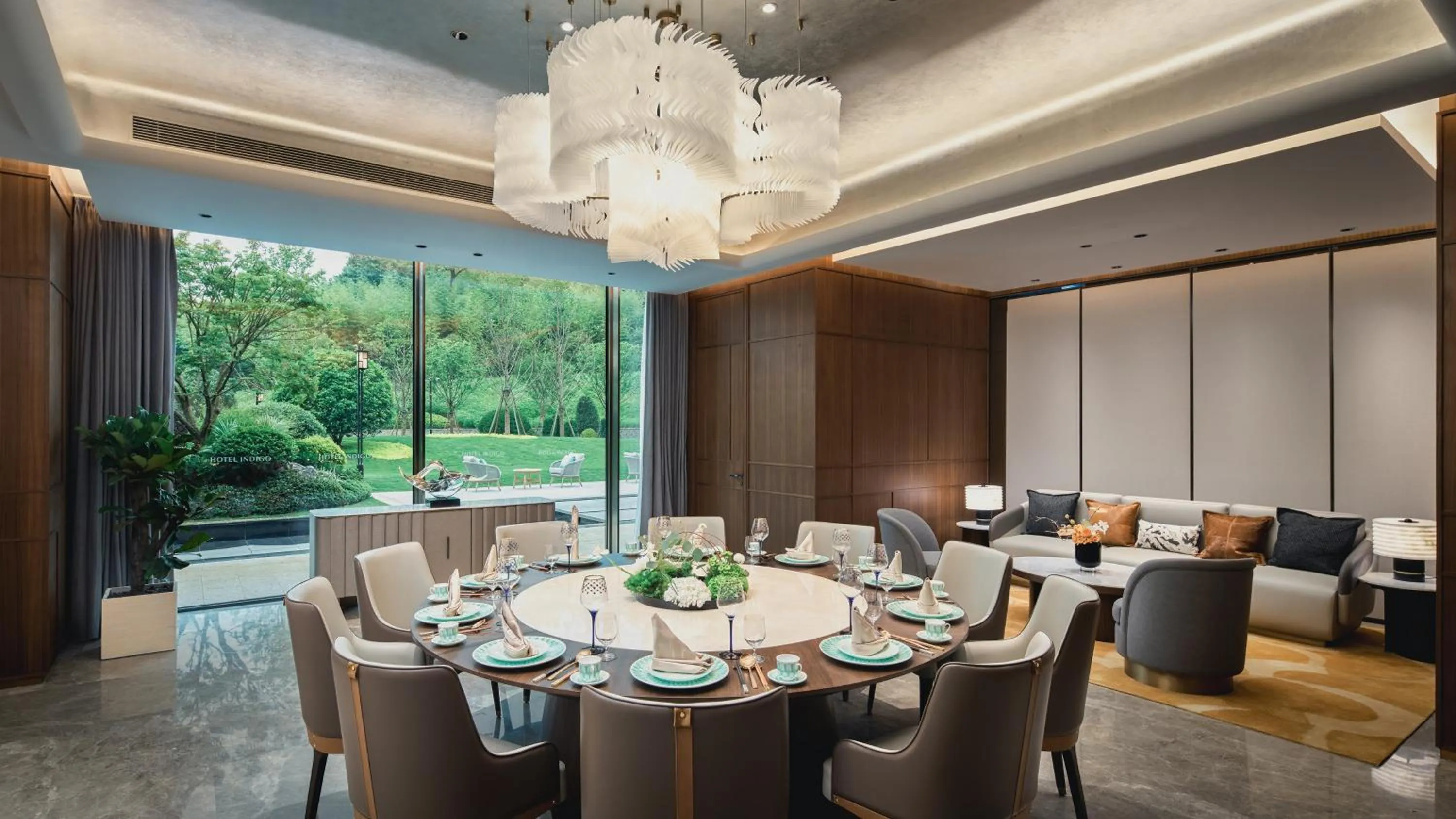 Restaurant/places to eat in Hotel Indigo Hangzhou Tianmushan