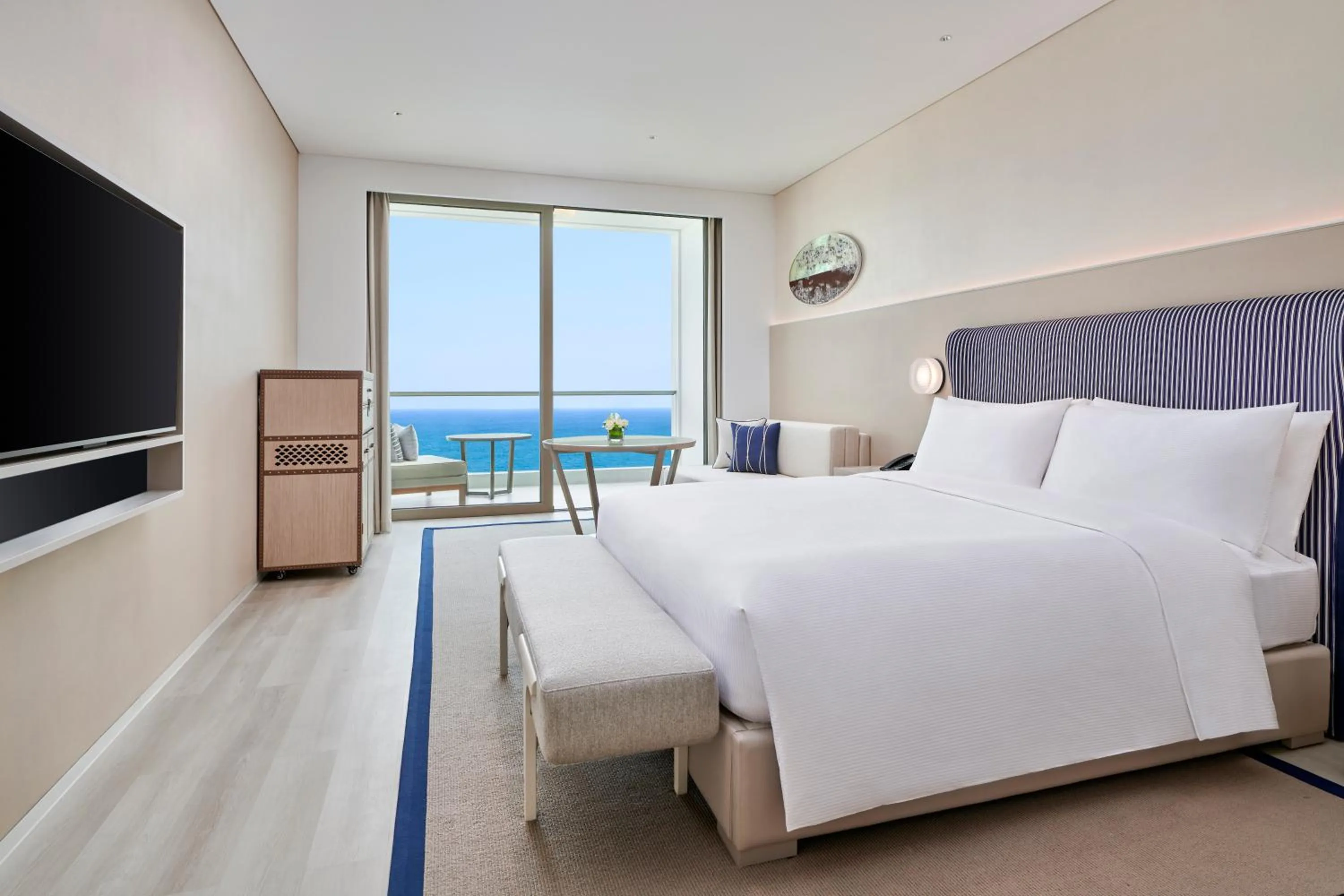 Property building, Bed in The Mermoon Resort Hainan Tufu Bay, Tapestry By Hilton