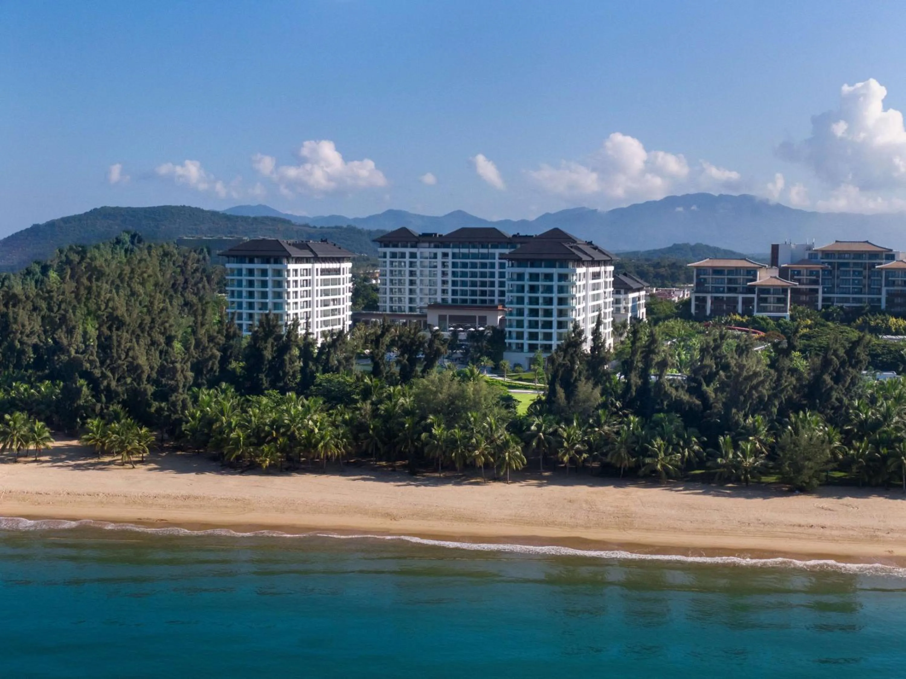 Property building in The Mermoon Resort Hainan Tufu Bay, Tapestry By Hilton