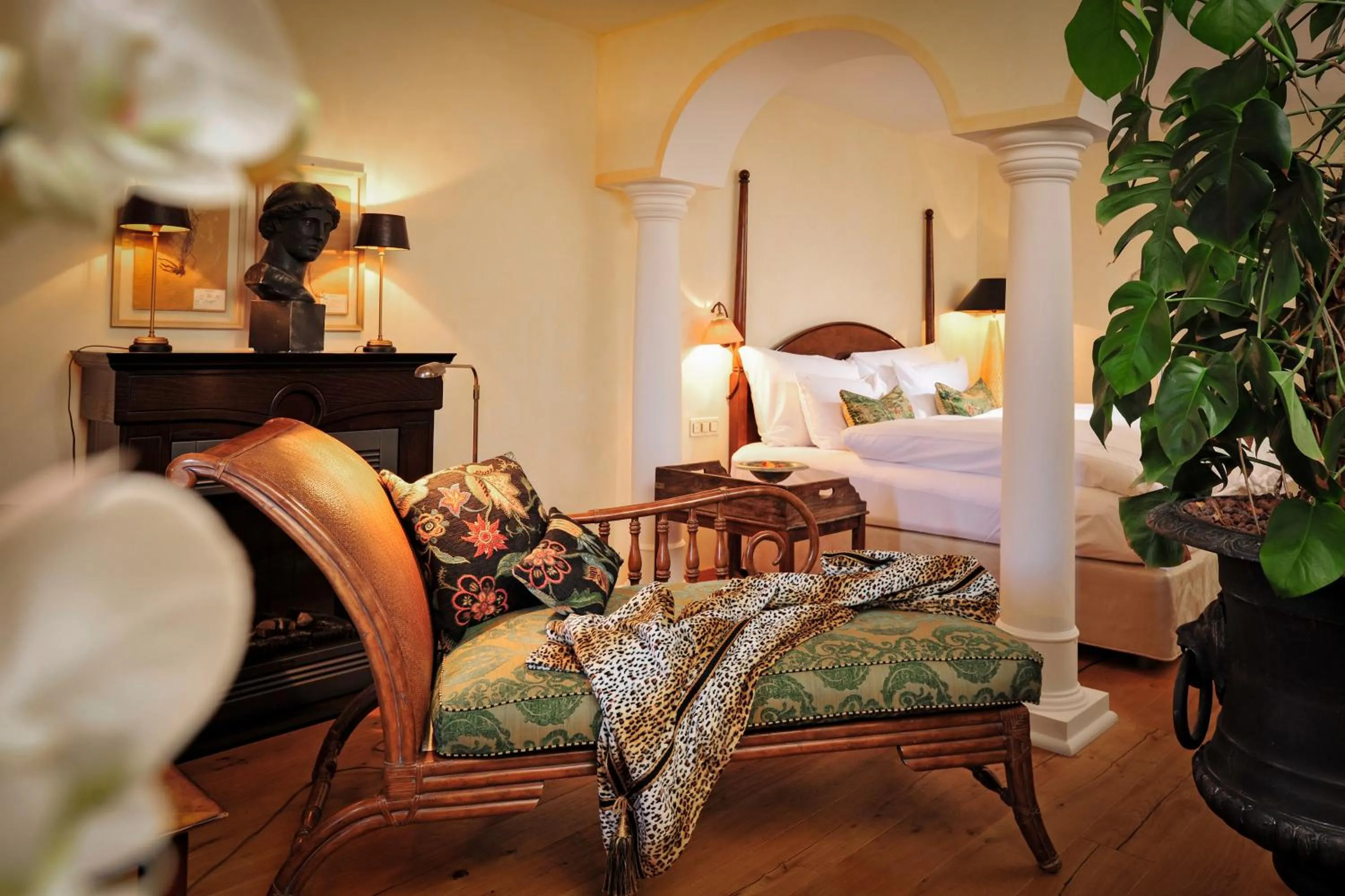 Staff, Bed in Park Hotel Sonnenhof - Relais & Châteaux