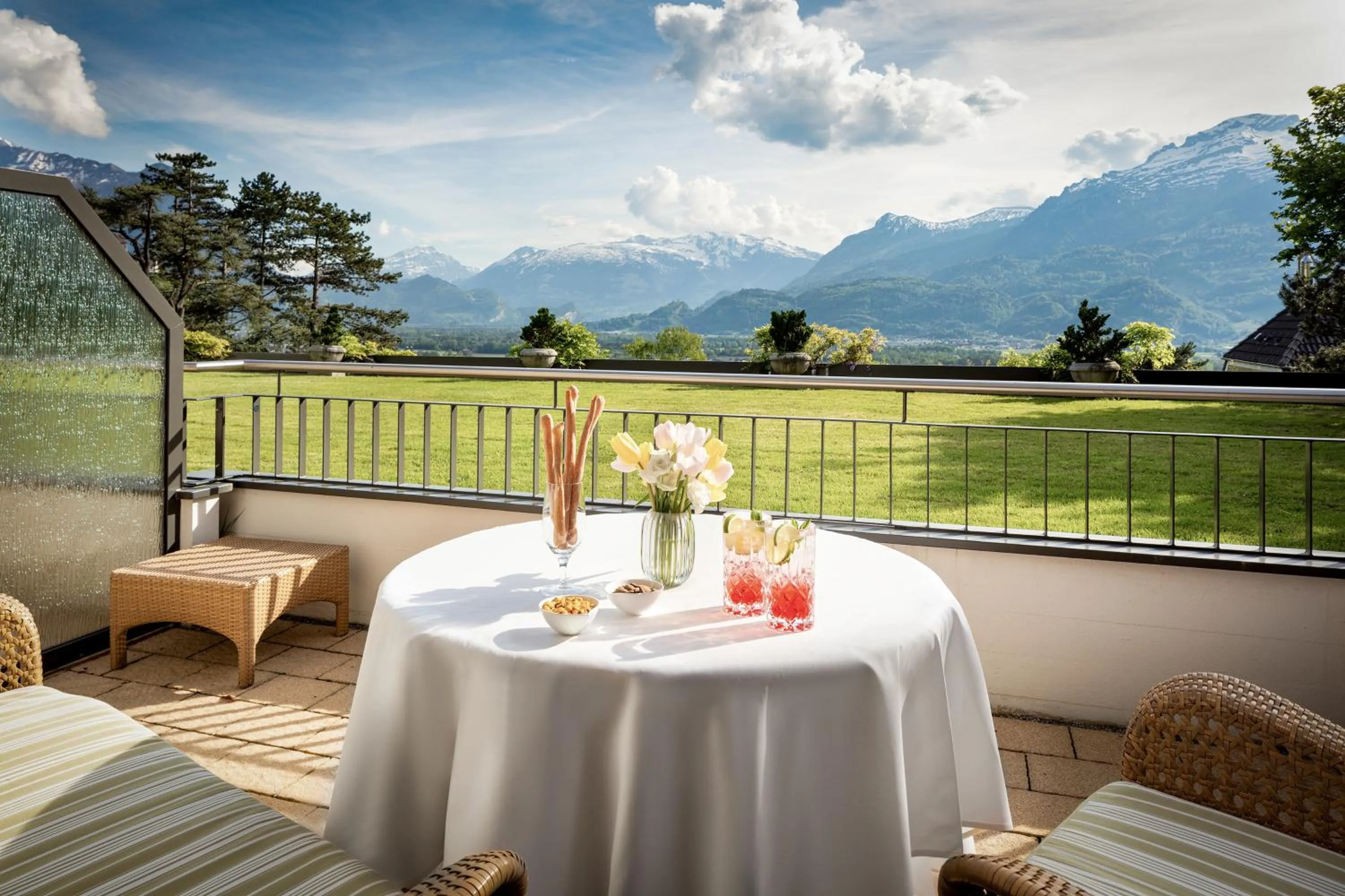 Balcony/Terrace in Park Hotel Sonnenhof - Relais & Châteaux