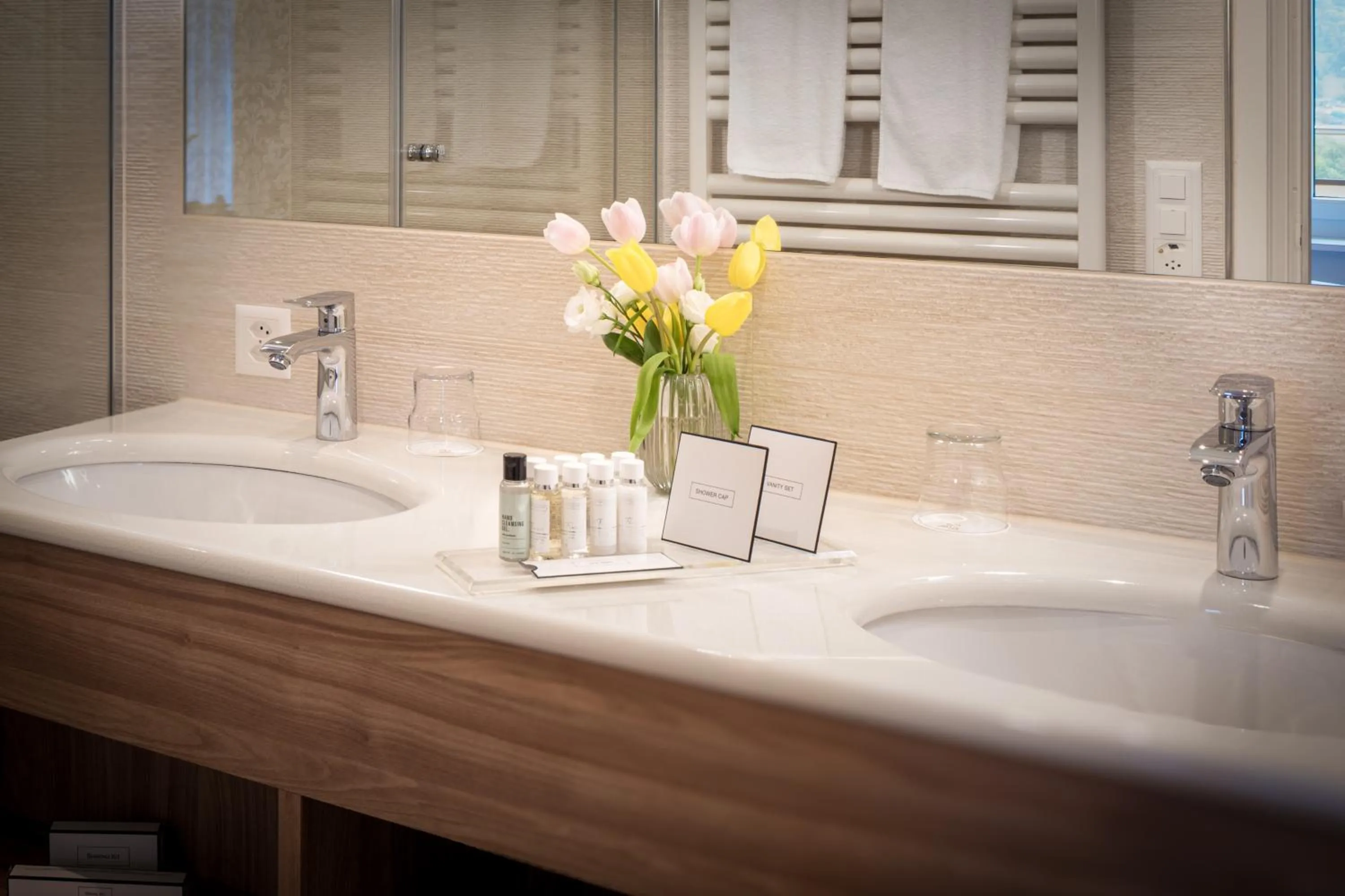 Bathroom in Park Hotel Sonnenhof - Relais & Châteaux