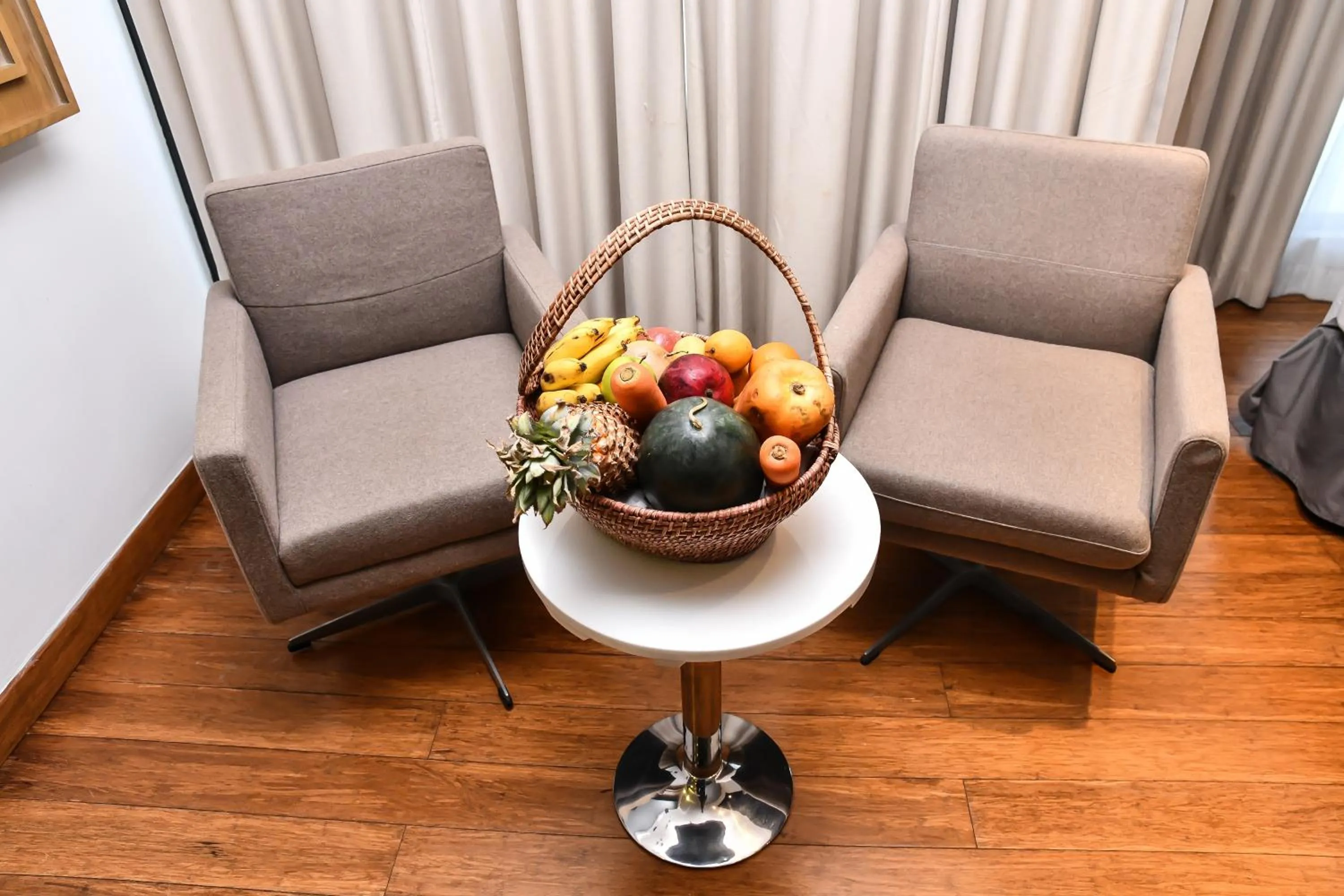 Seating area in Beehive Premier