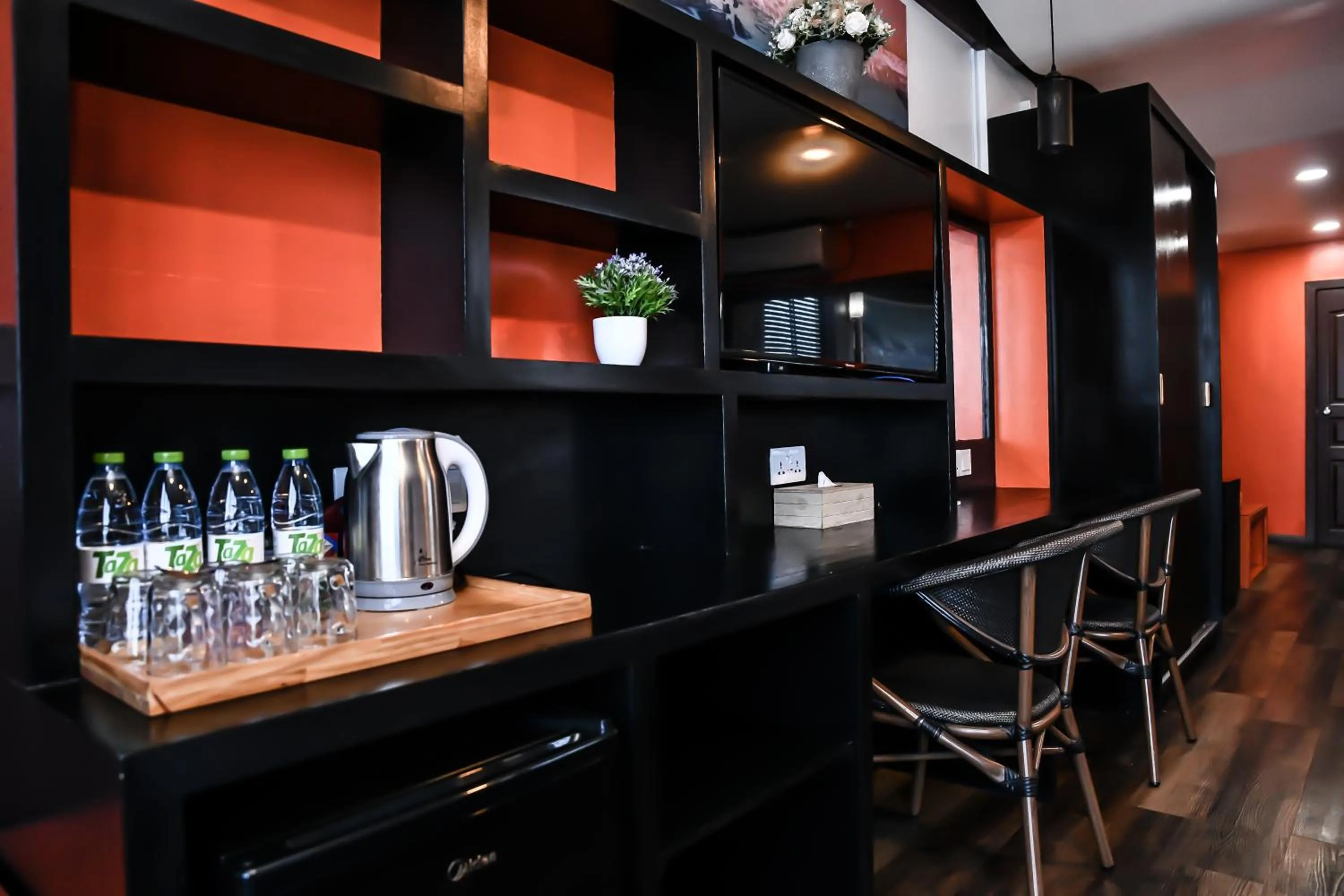 Communal lounge/ TV room in The Hive Beach