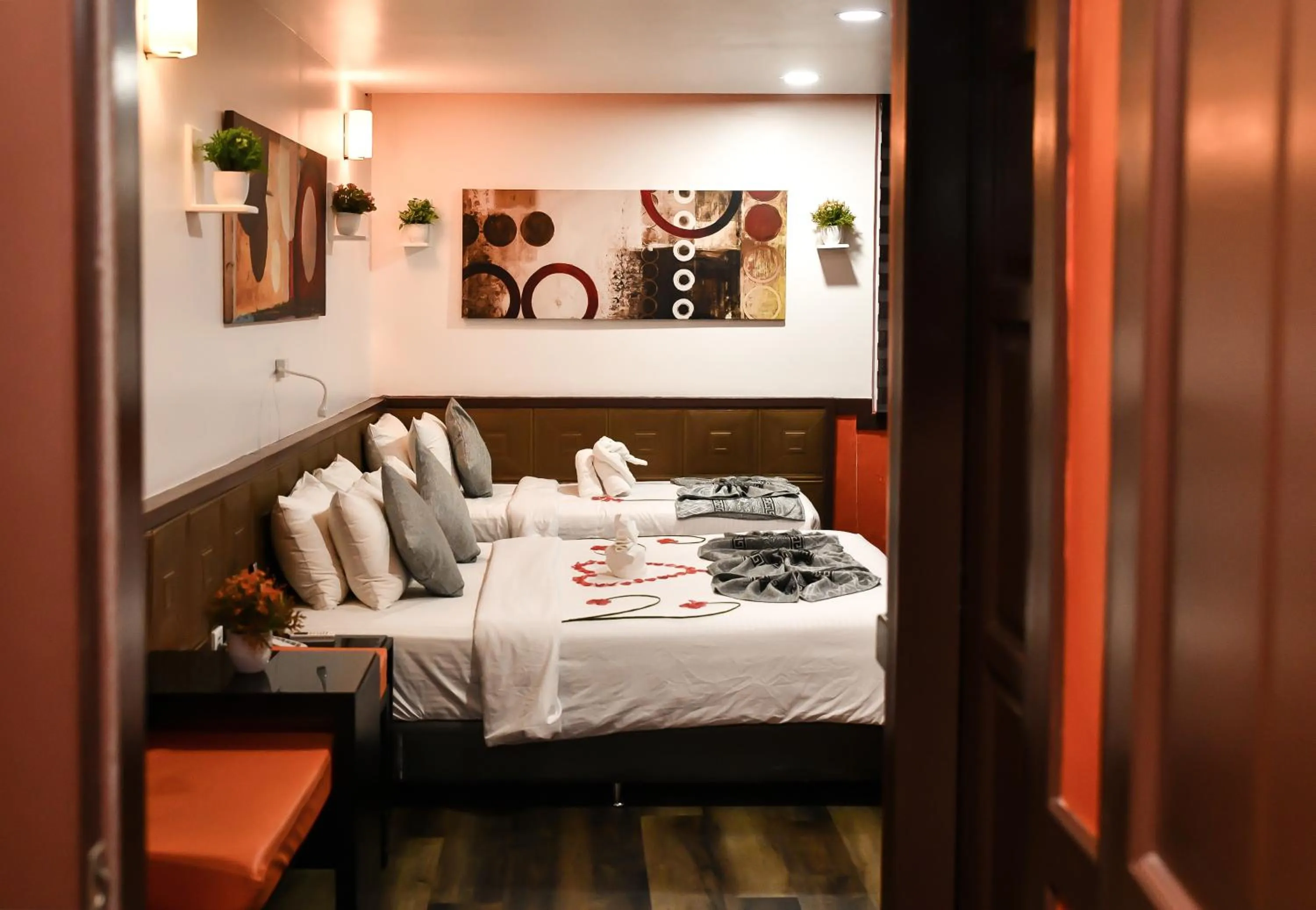 Bed in The Hive Beach