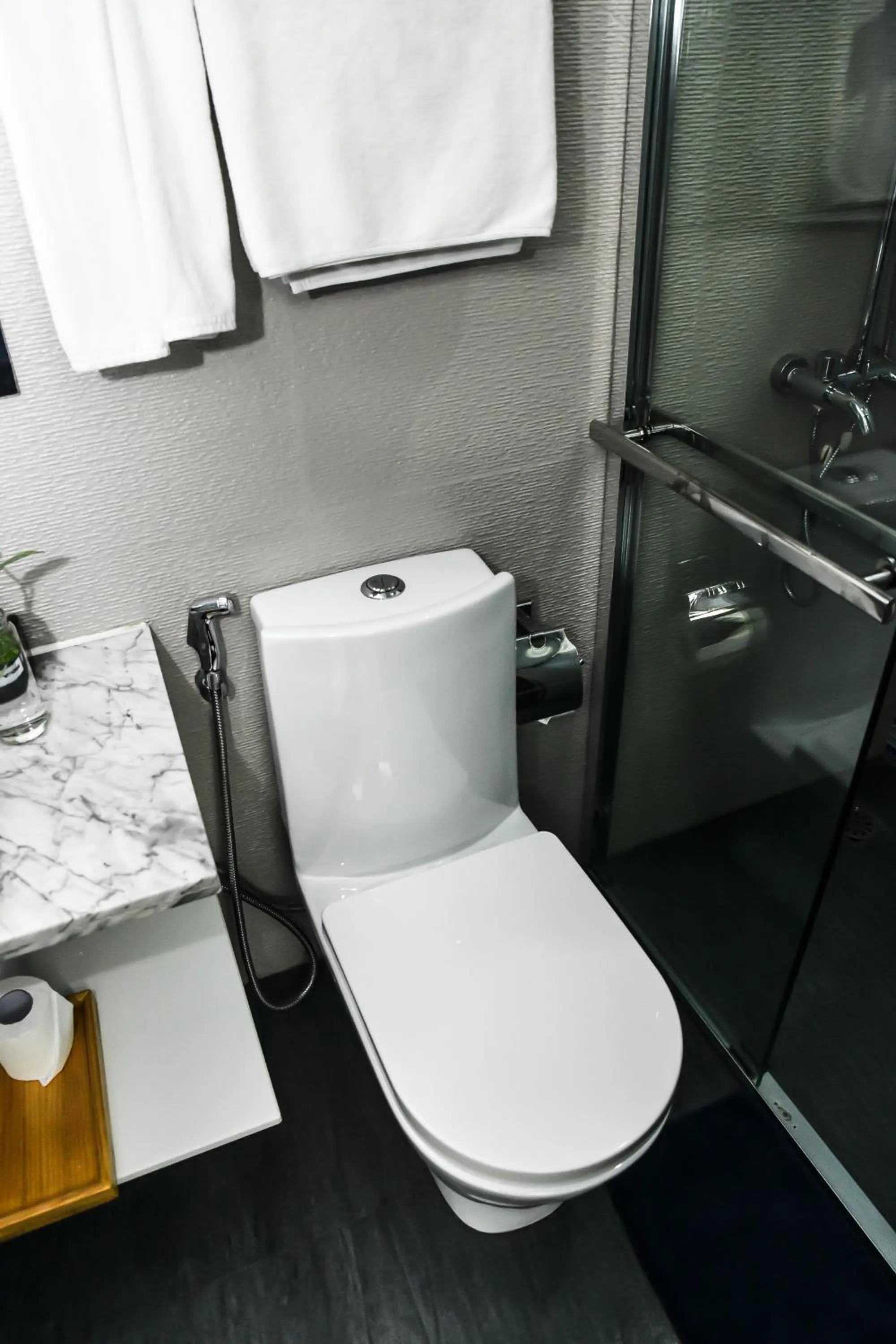 Shower in The Hive Beach