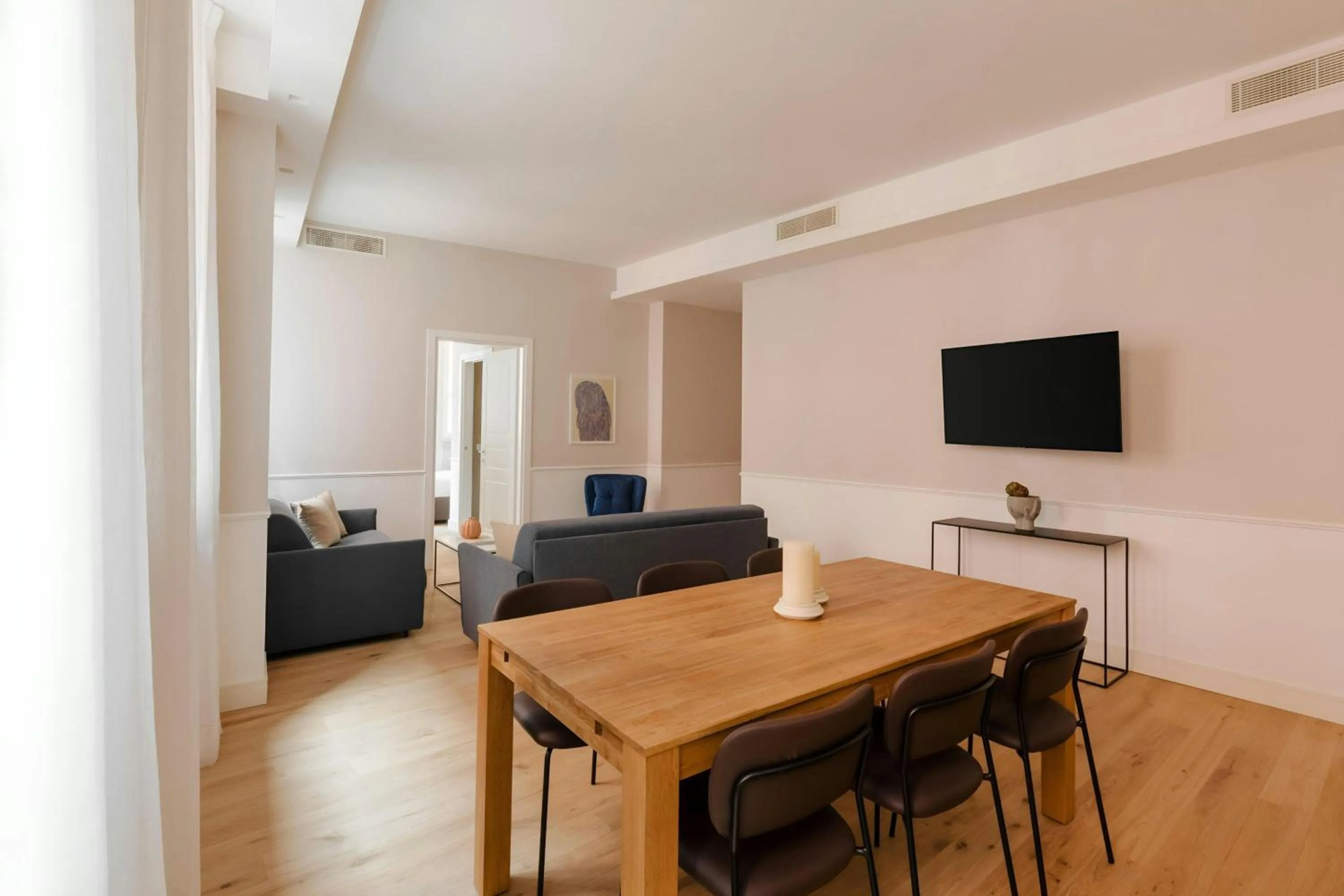 Living room in Sonder by Marriott Bonvoy Antinoo Apartments Piazza del Parlamento