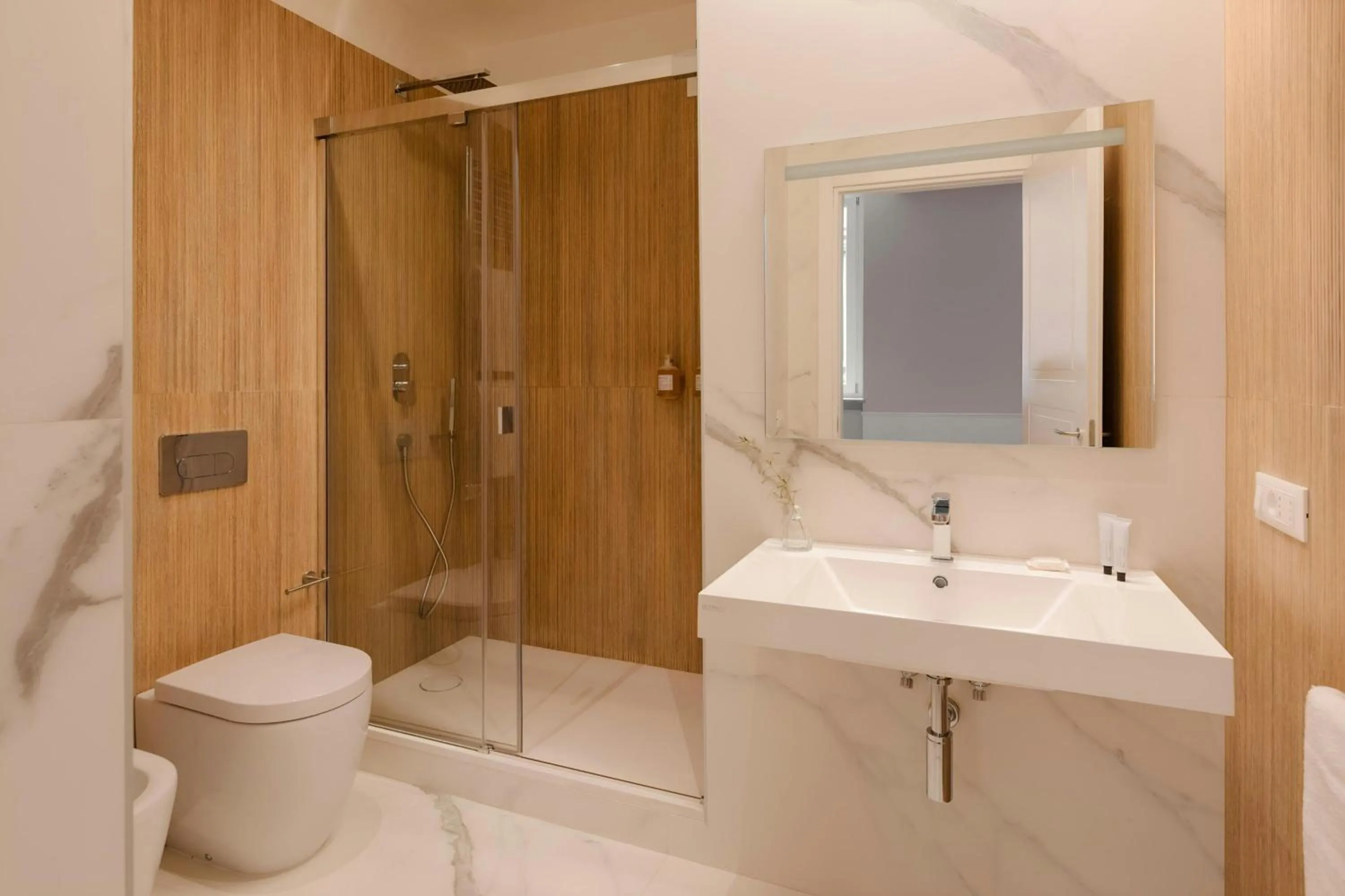 Bathroom in Sonder by Marriott Bonvoy Antinoo Apartments Piazza del Parlamento