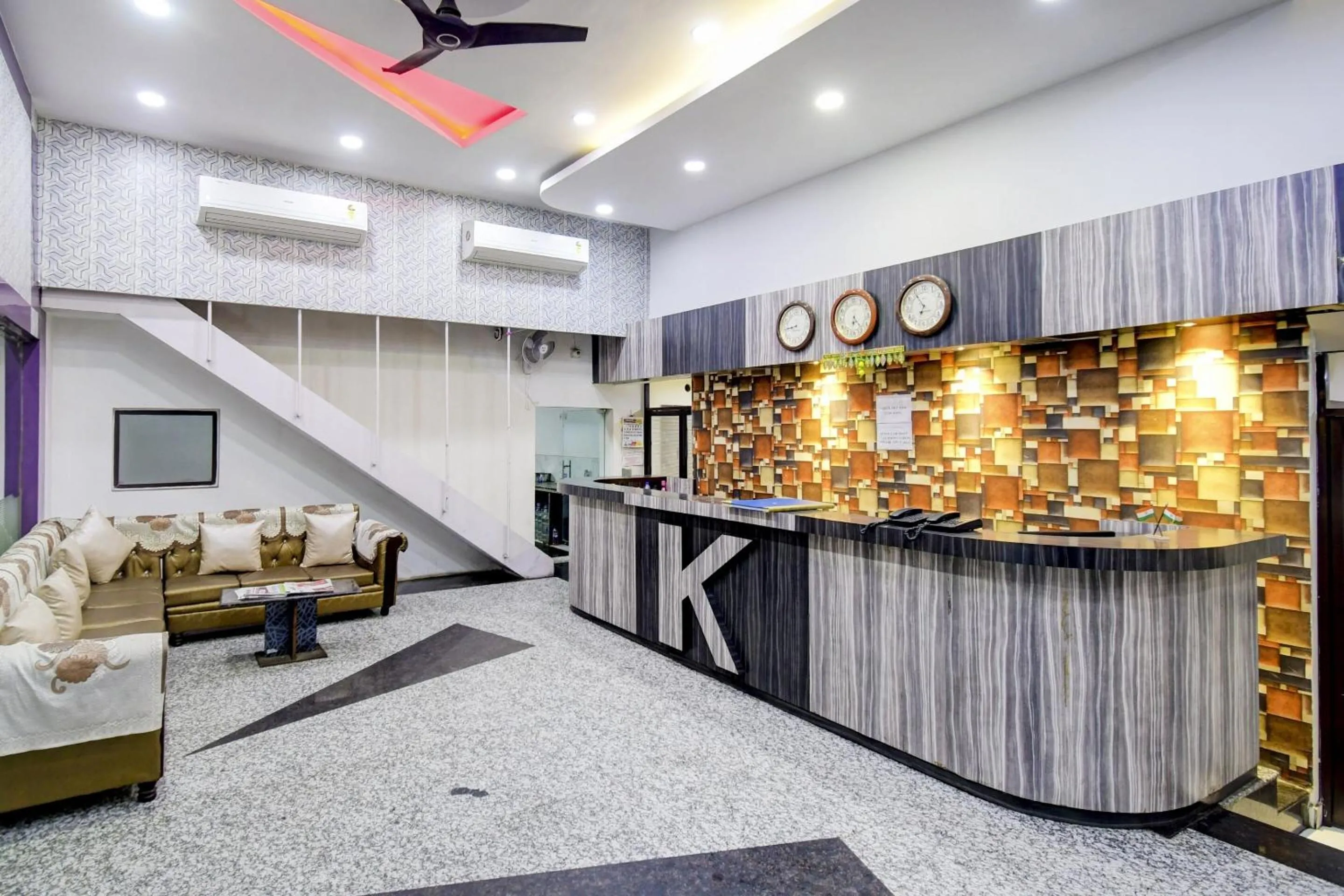 Lobby or reception in Hotel O Kyd Guest House