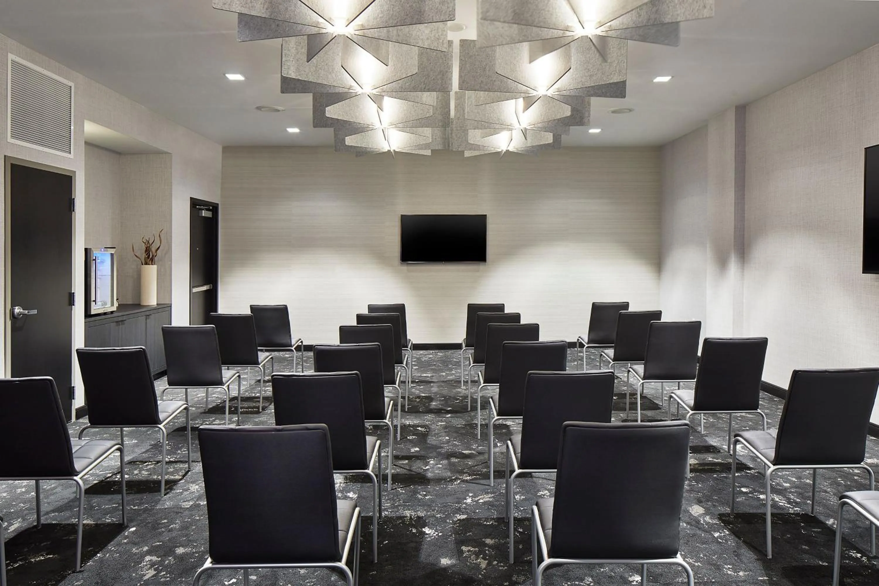 Meeting/conference room in AC Hotel Miami Wynwood