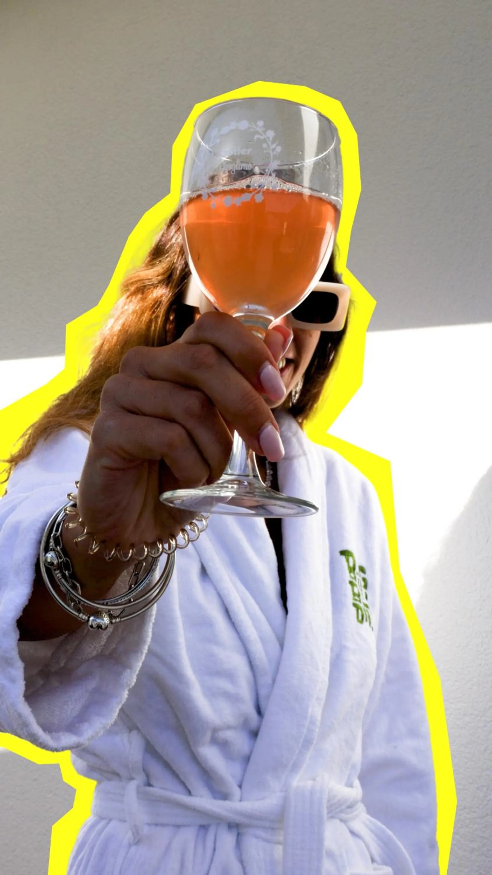 Alcoholic drinks in BergBuddies - Übernachtung inklusive kostenlosen Bergbahntickets und vielem mehr