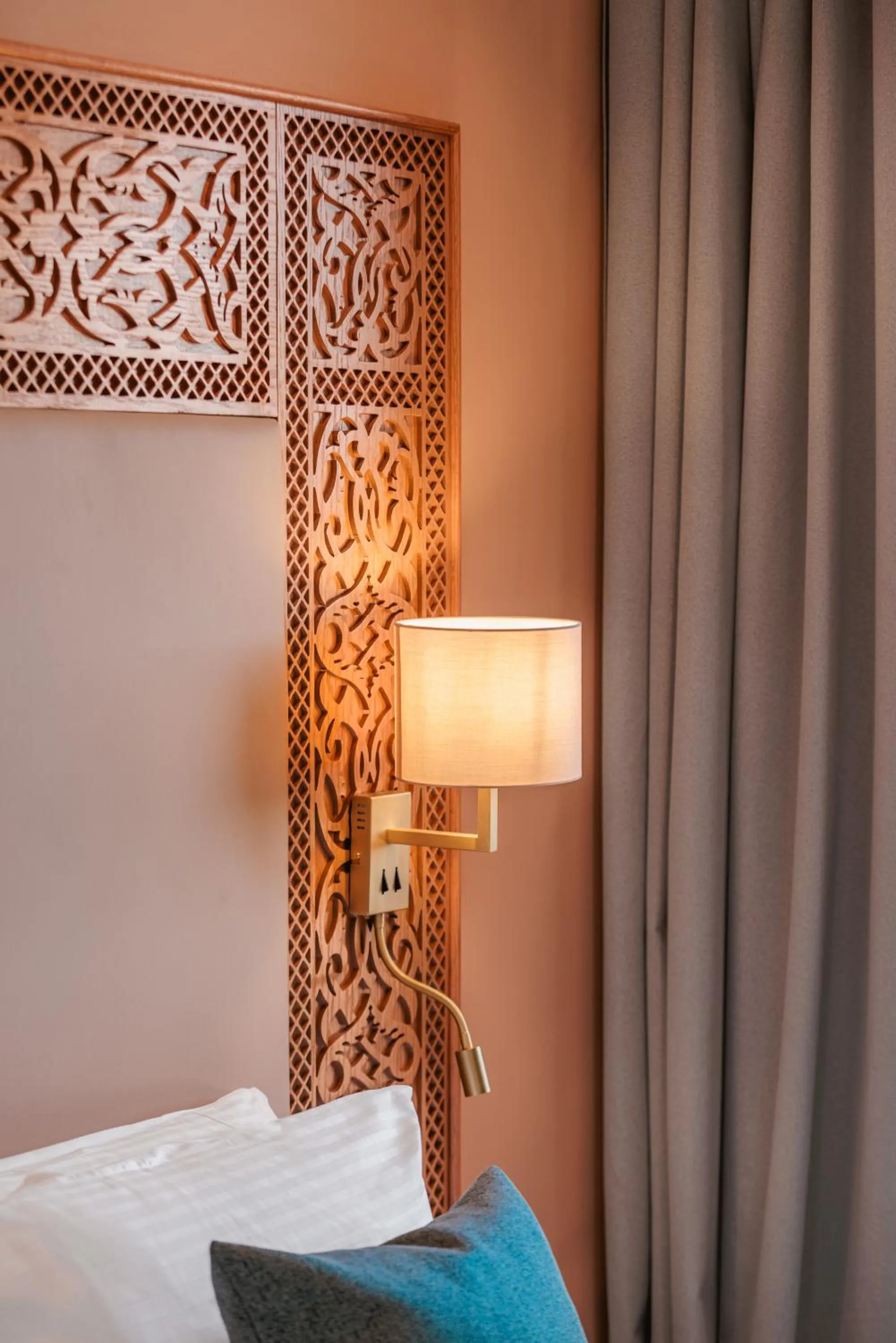 Bedroom, Bed in Kenzi Azghor