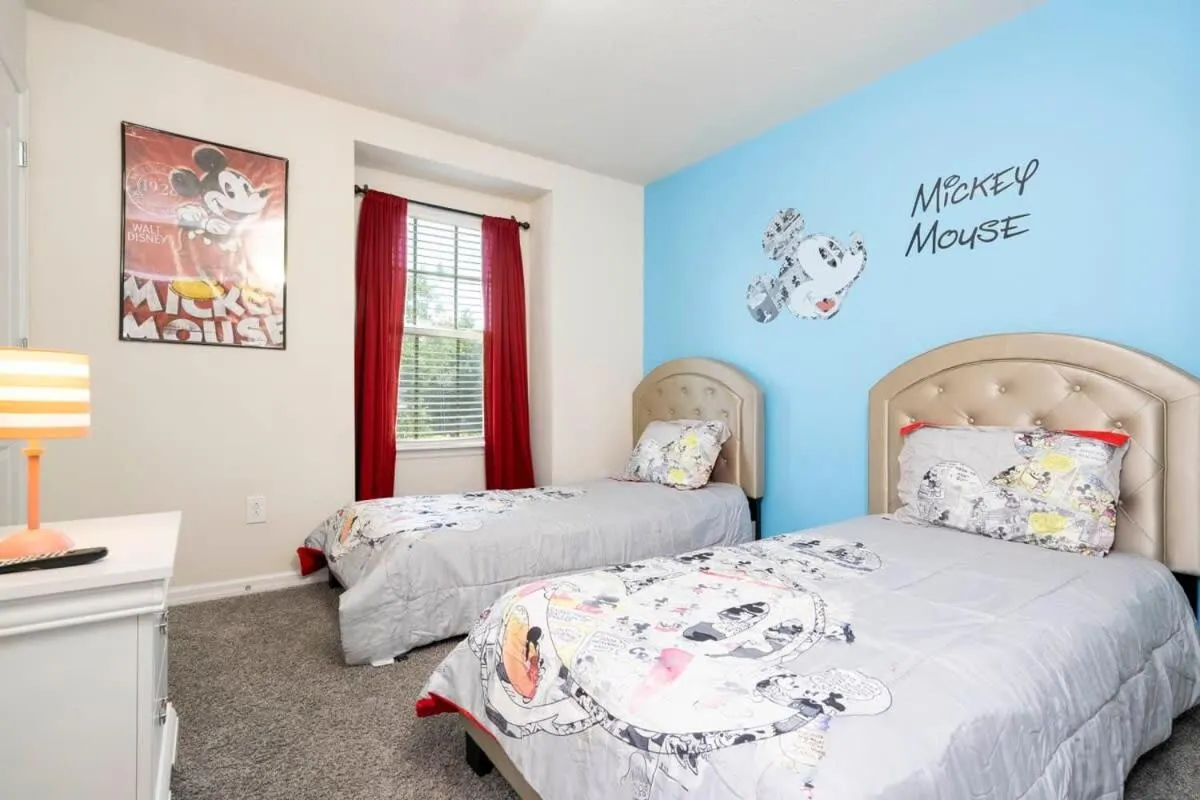 Bed in Stunning 5 Bd w/ Pool Close to Disney @ Windsor Westside 2015