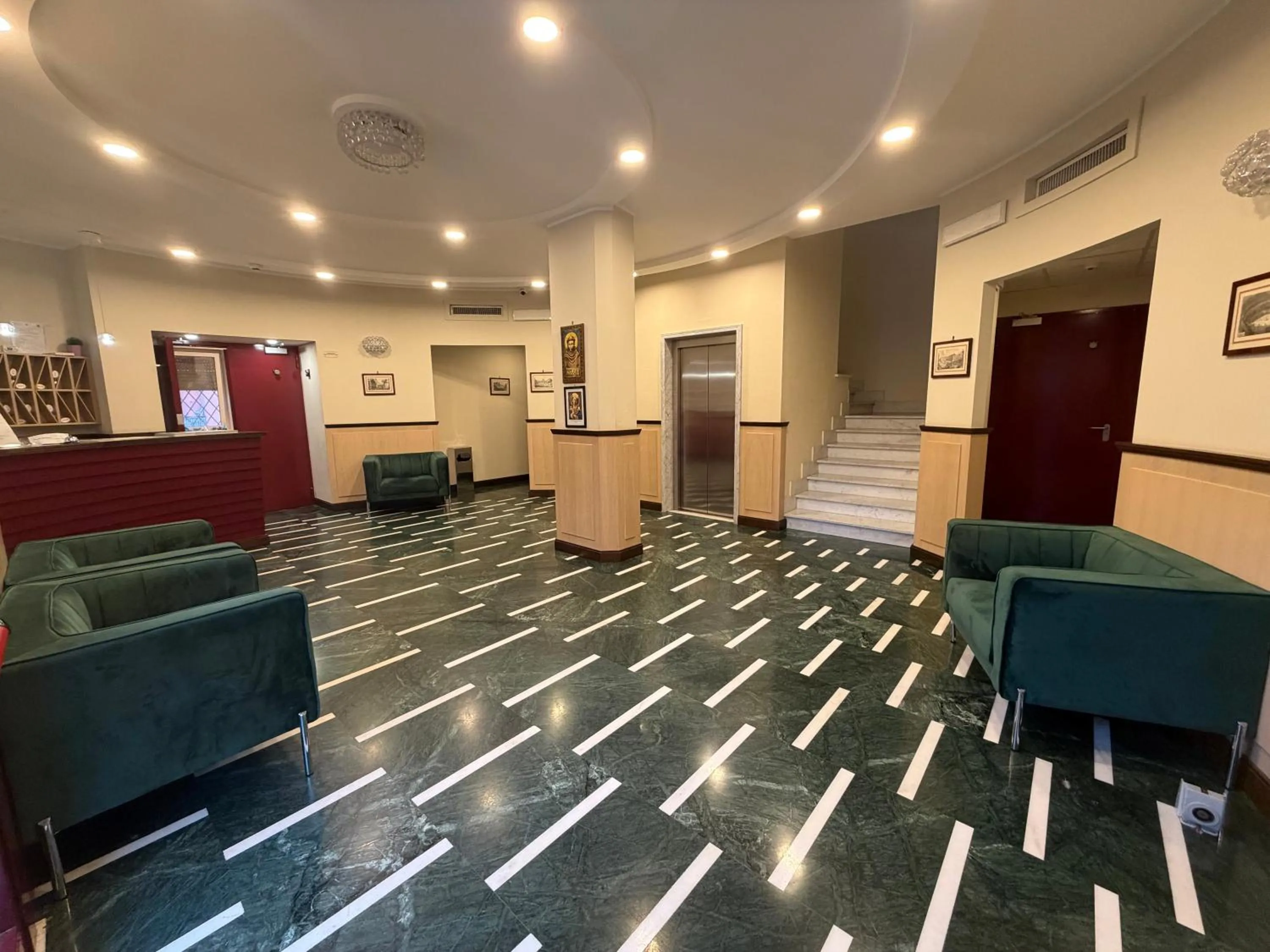 Facade/entrance in Palazzo Sant'Antonio