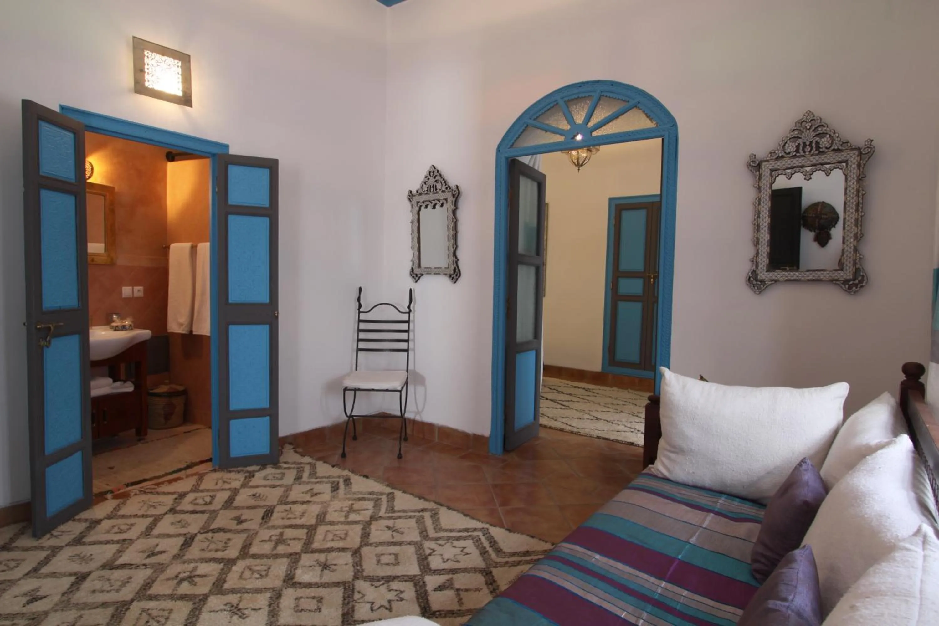 Photo of the whole room, Bed in Riad Karmela