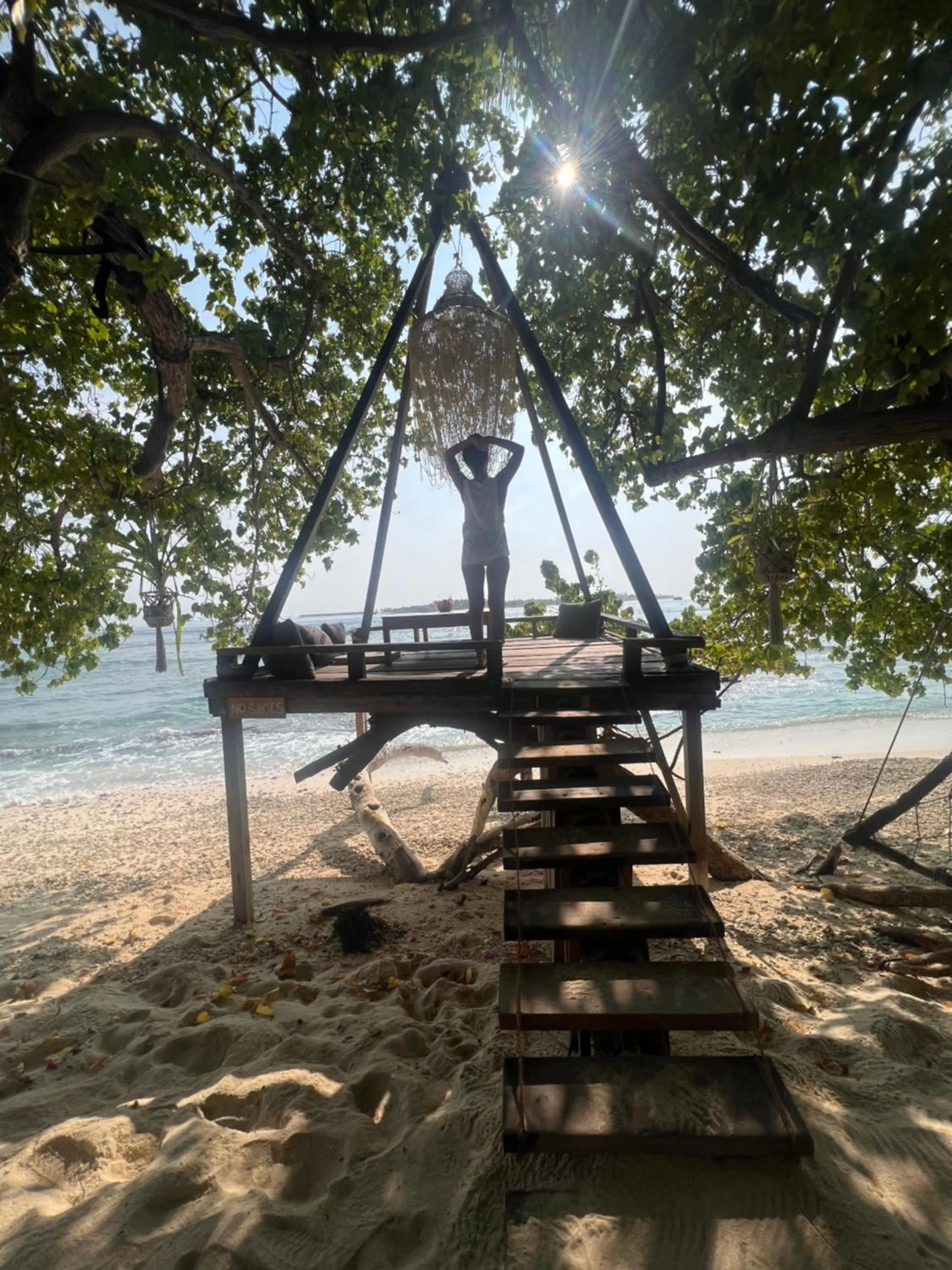 Beach in Si! Coral Inn