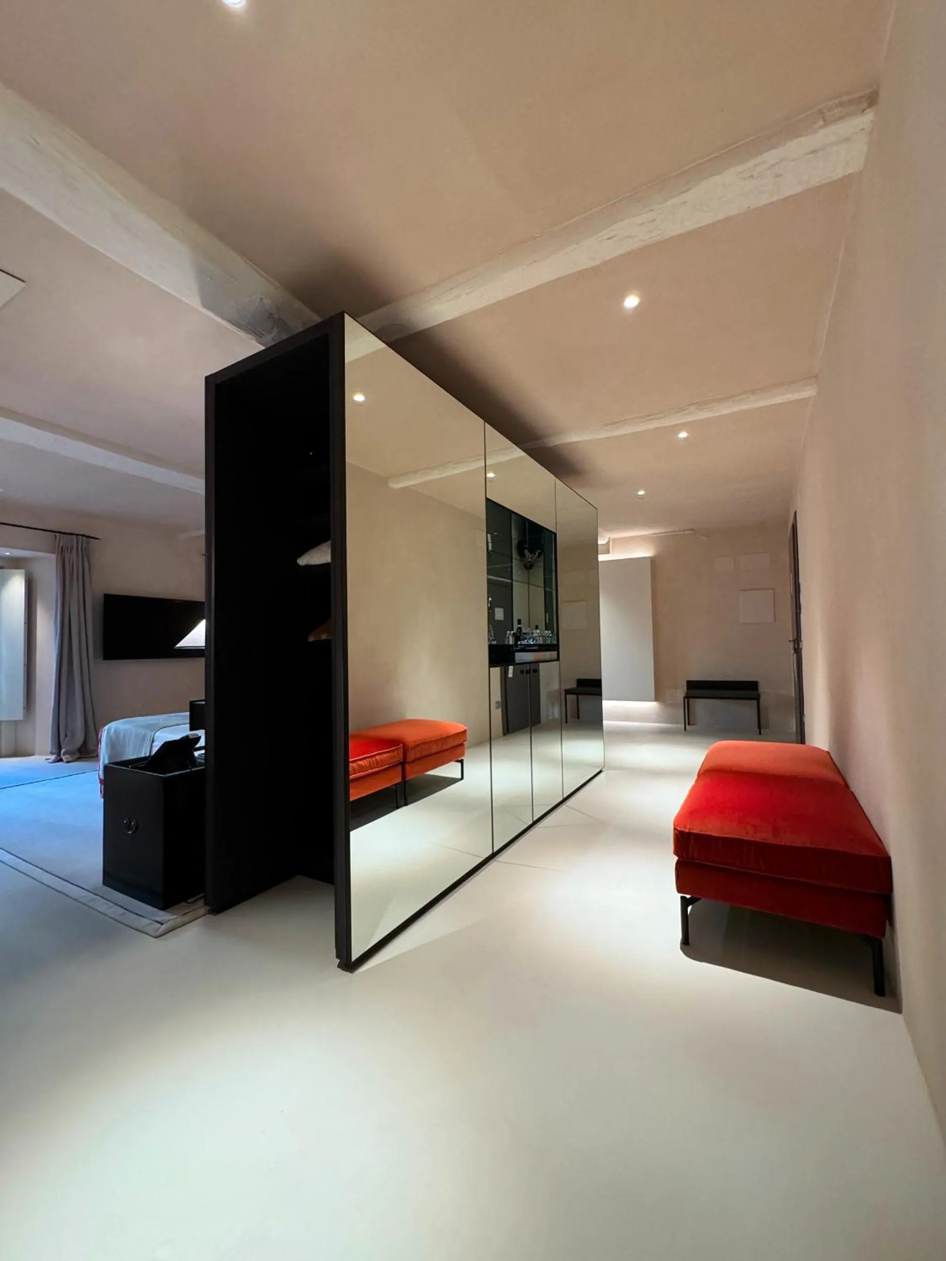 oven, Bed in Hotel Palazzo Durazzo Suites