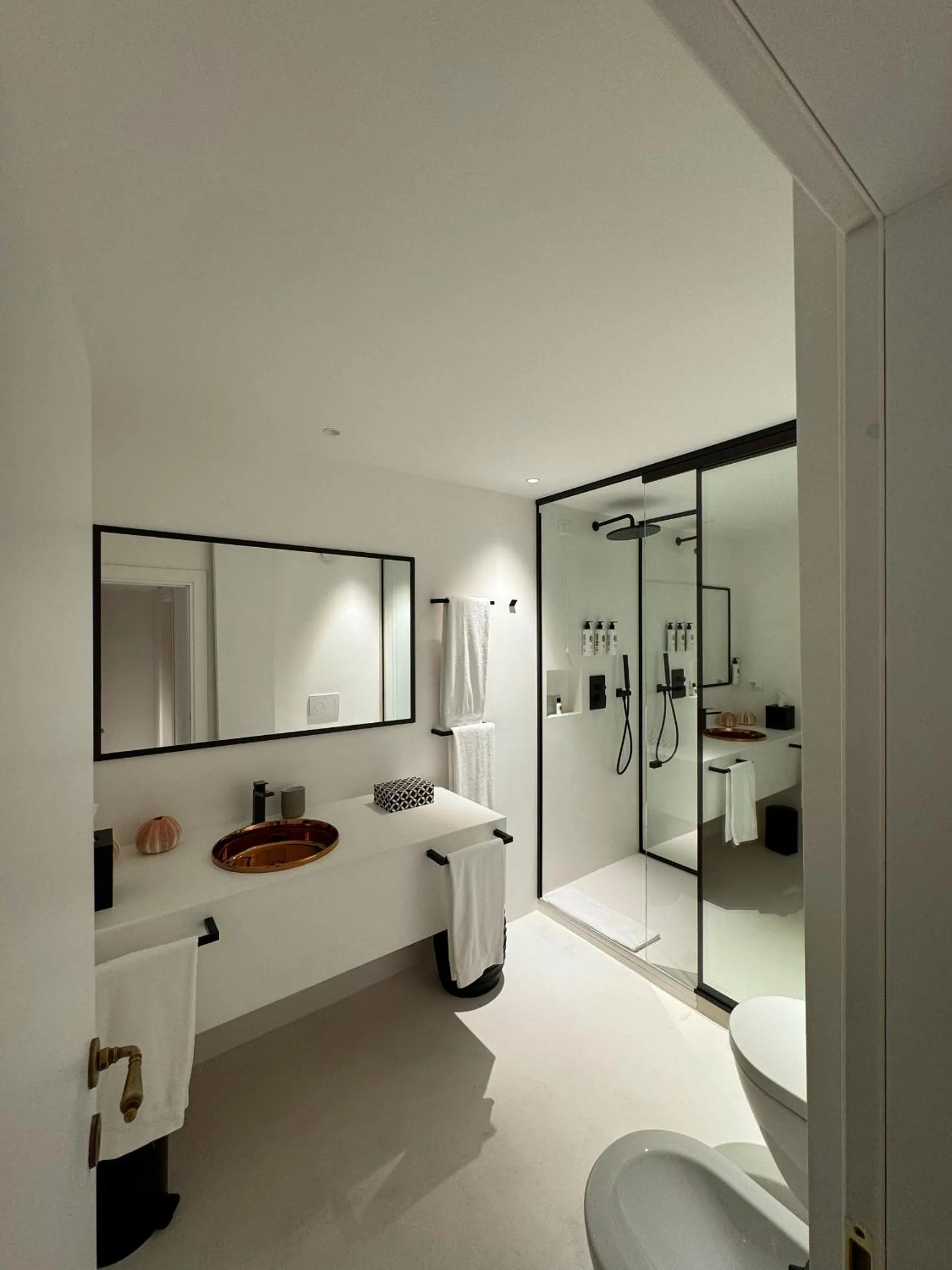 Bathroom in Hotel Palazzo Durazzo Suites