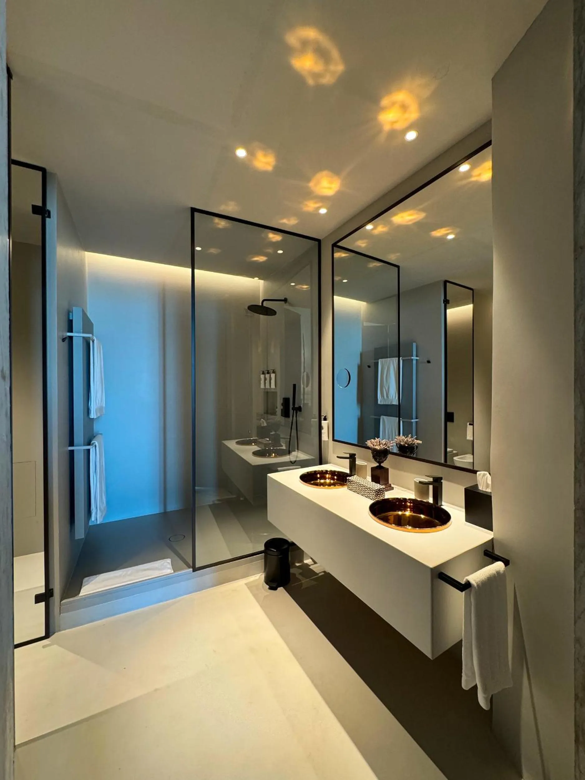 Bathroom in Hotel Palazzo Durazzo Suites