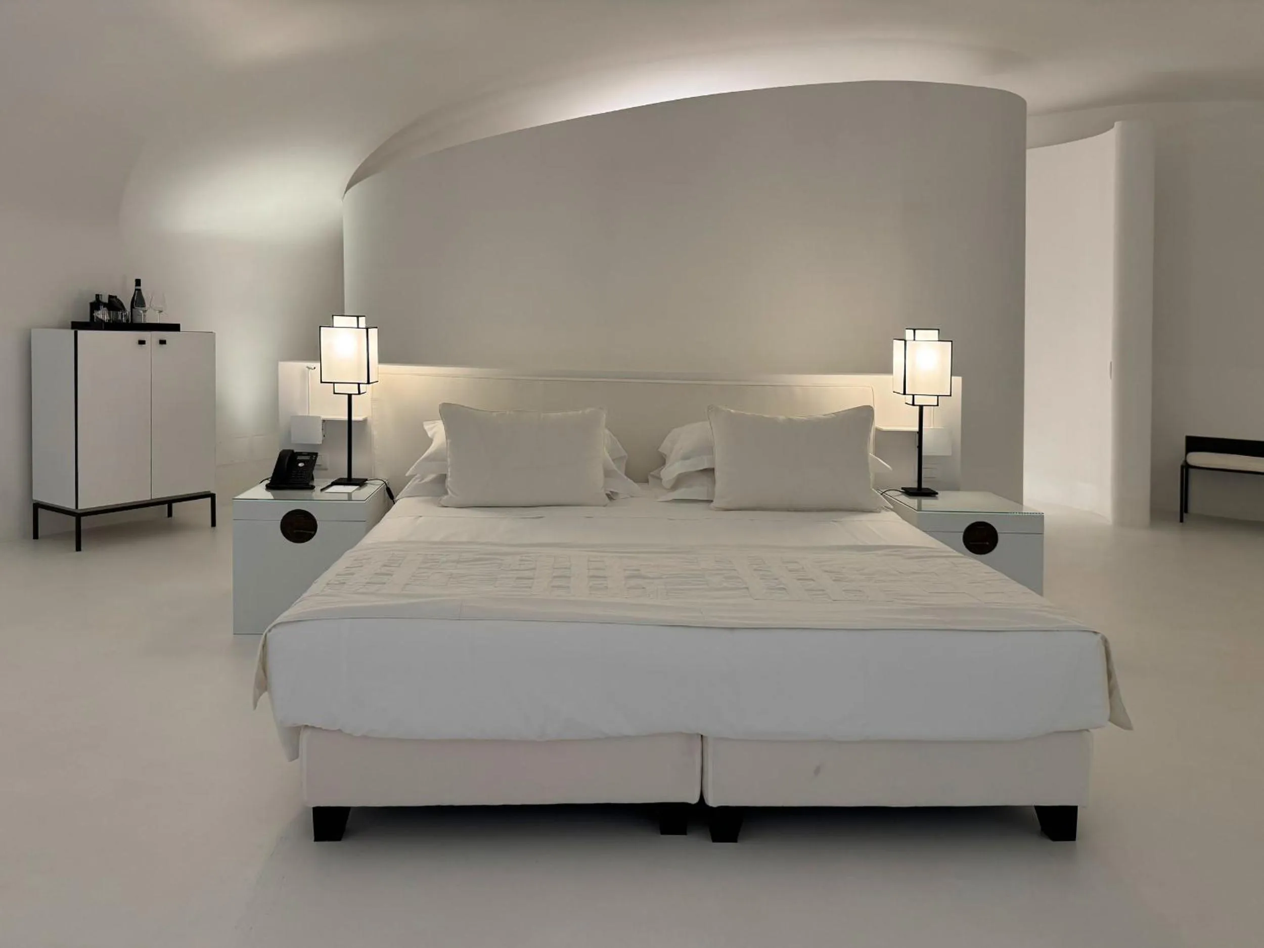 Bed in Hotel Palazzo Durazzo Suites