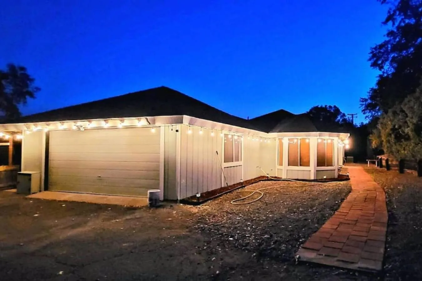 Property building in Cherry Cottage 15 min from Yosemite South Entrance