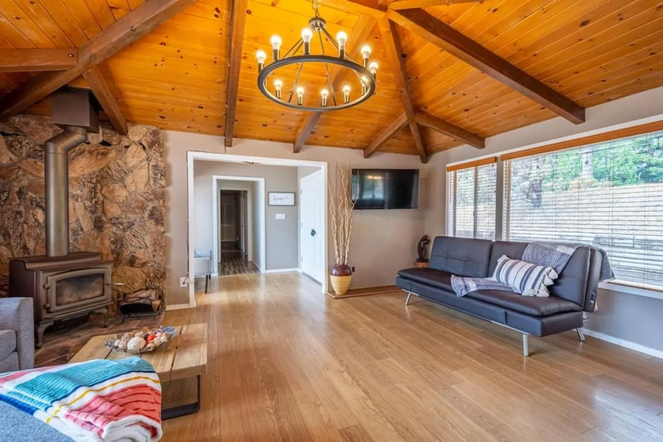 Cherry Cottage 15 min from Yosemite South Entrance