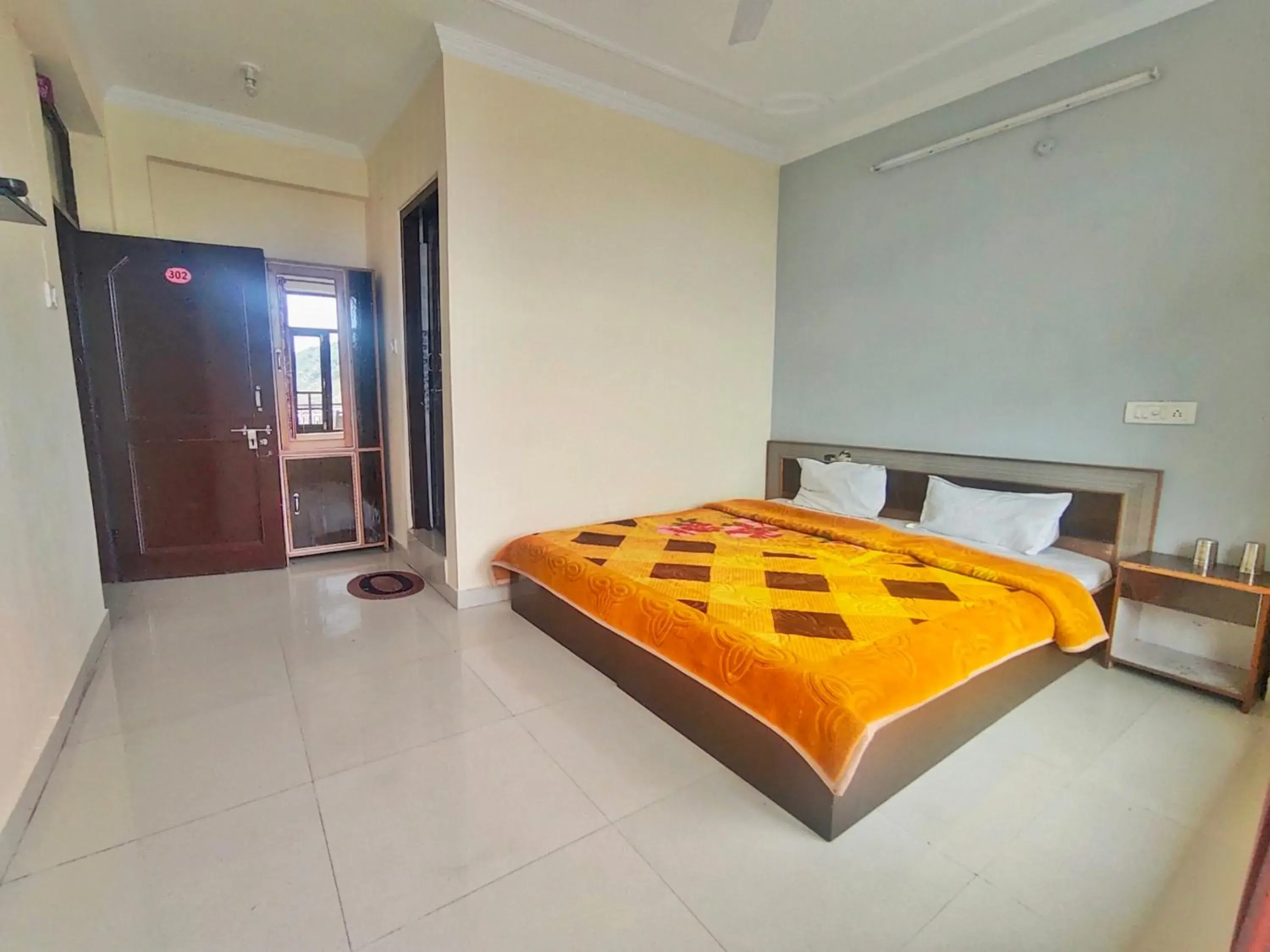 Quadruple Room with Mountain View in RNB Mcleodganj Quadruple Room with Mountain View in RNB Mcleodganj