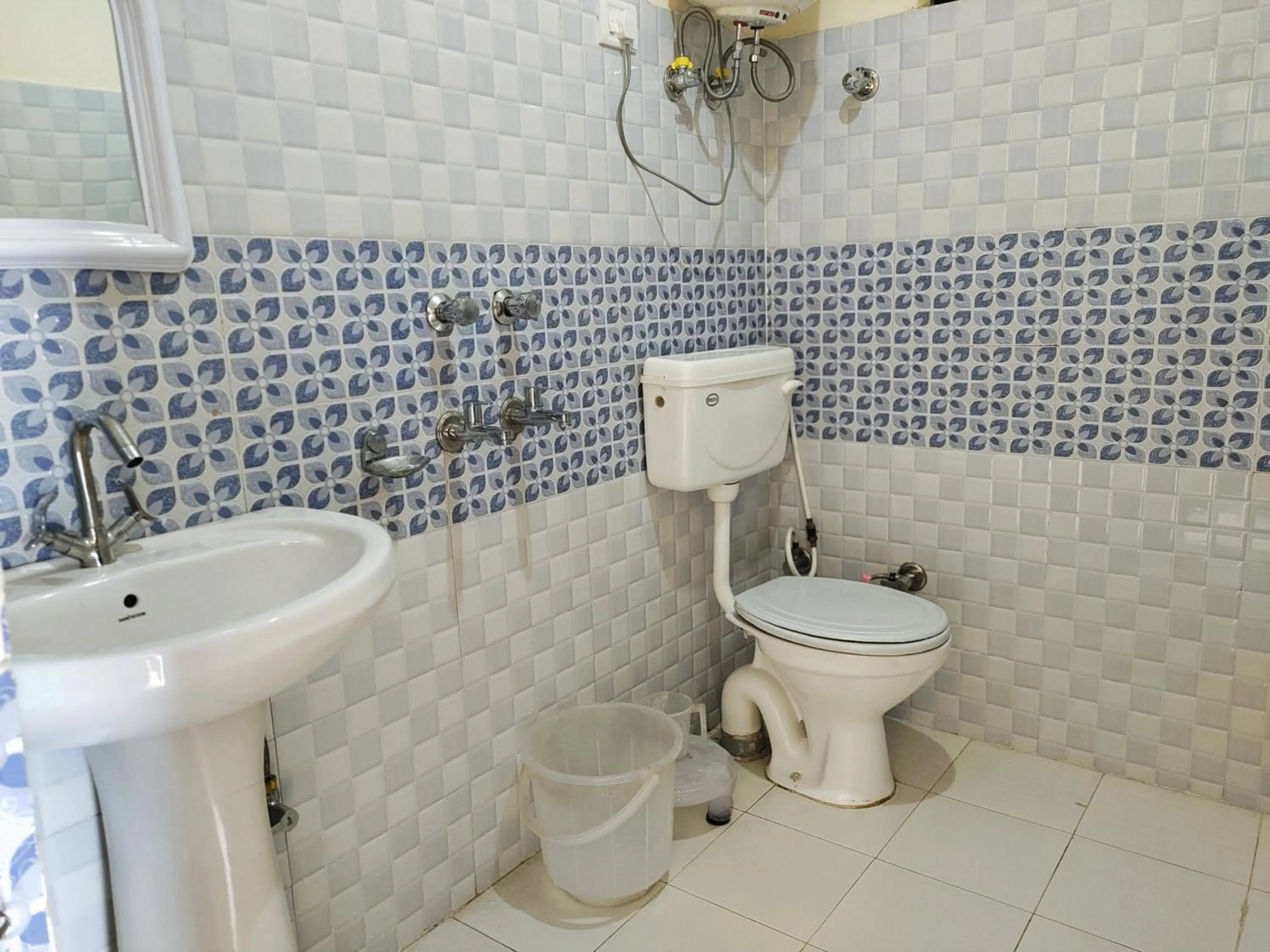 Toilet in RNB Mcleodganj