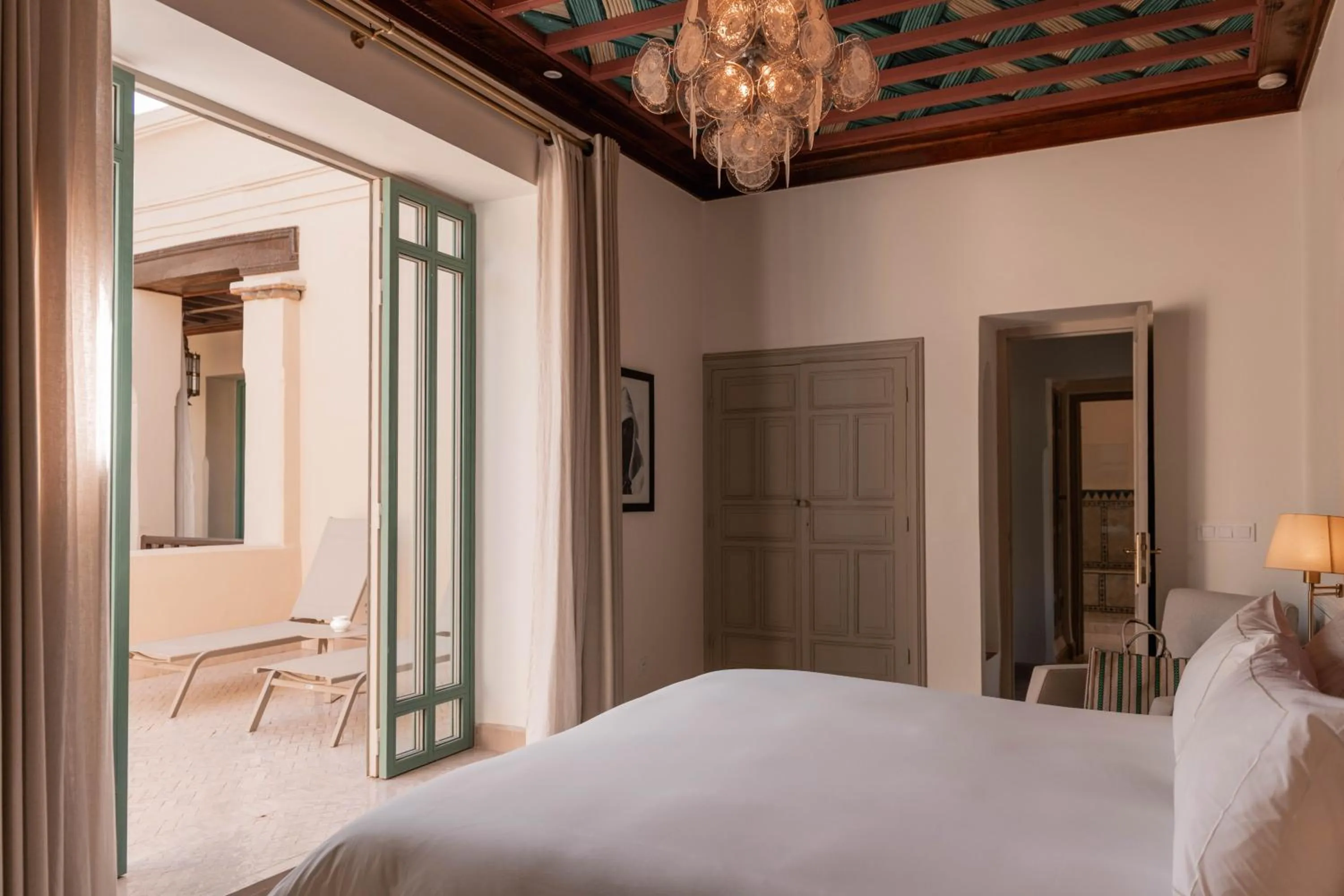 Balcony/Terrace, Bed in Les Deux Tours