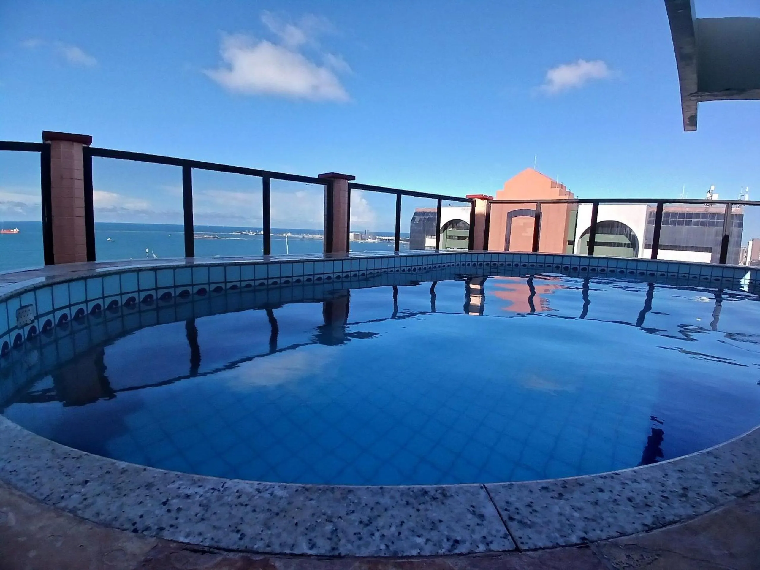 Patio in Flat Brasil Tropical Meireles by Escala