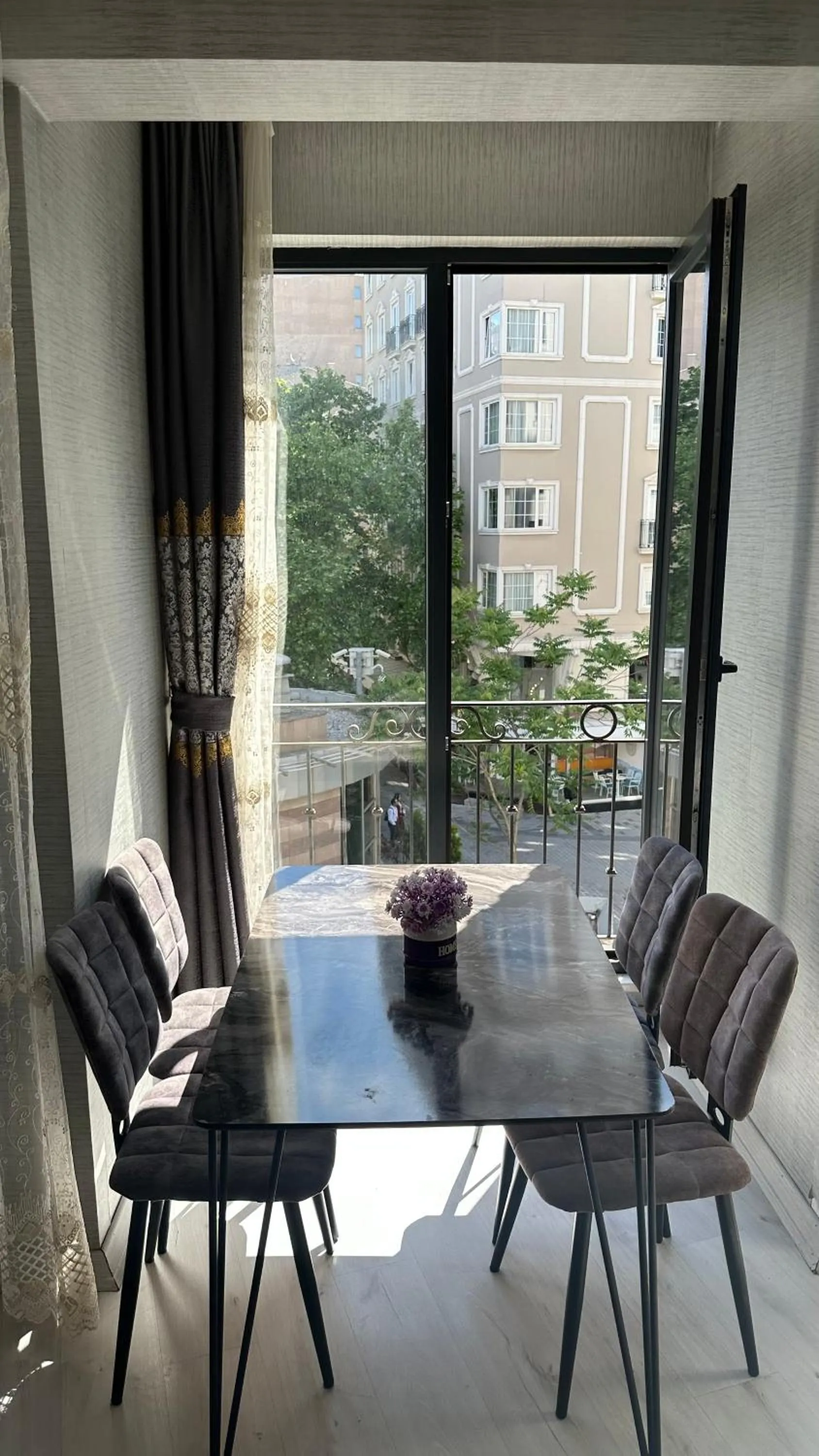 Day in Taksim Royal Residence & Hotel