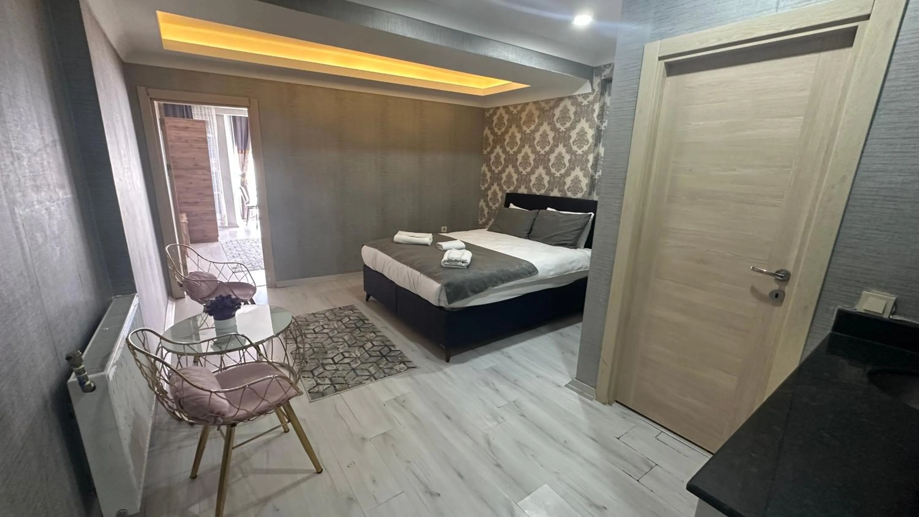 Bed in Taksim Royal Residence & Hotel