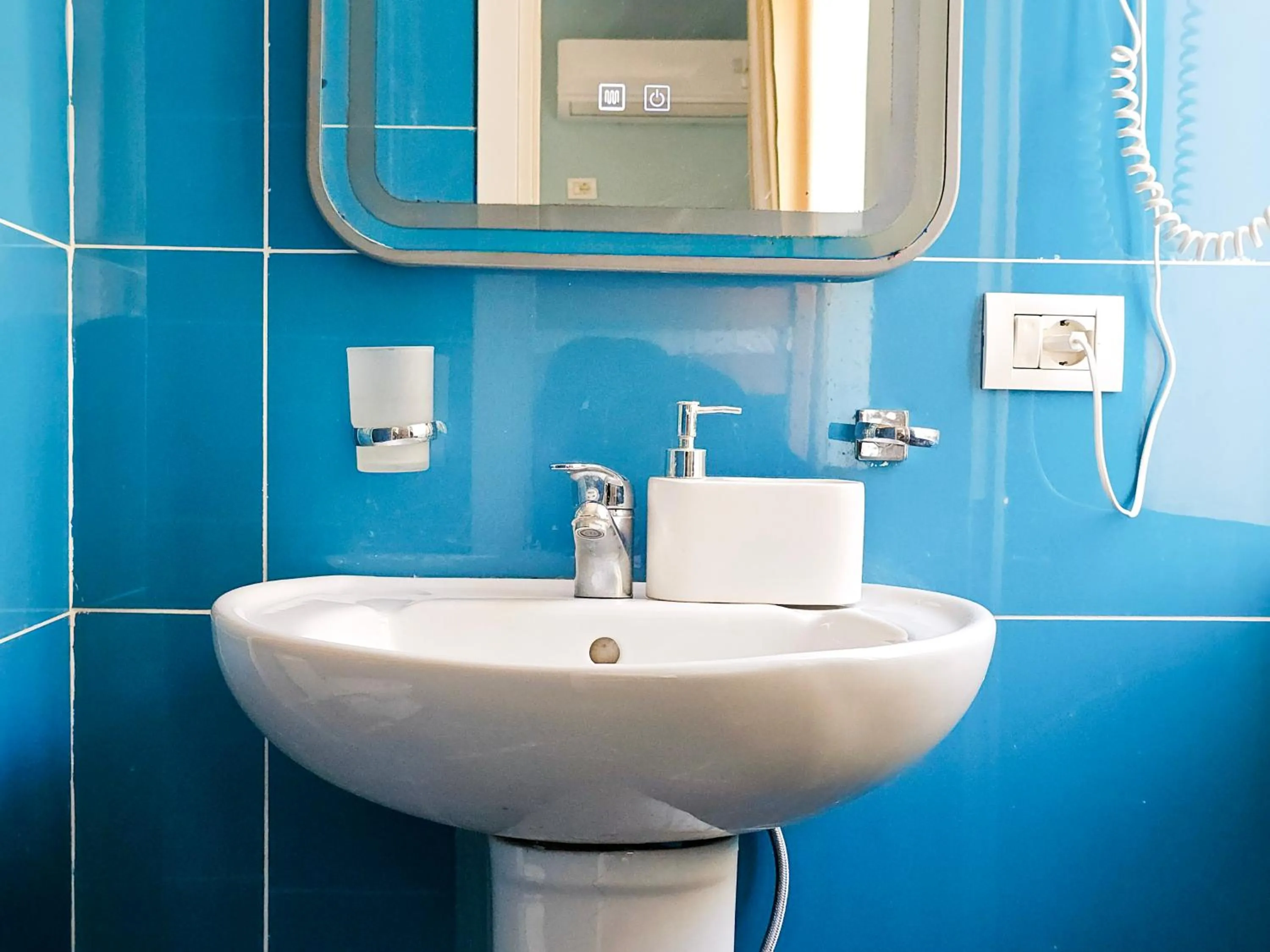 Toilet in Hotel Tier Center