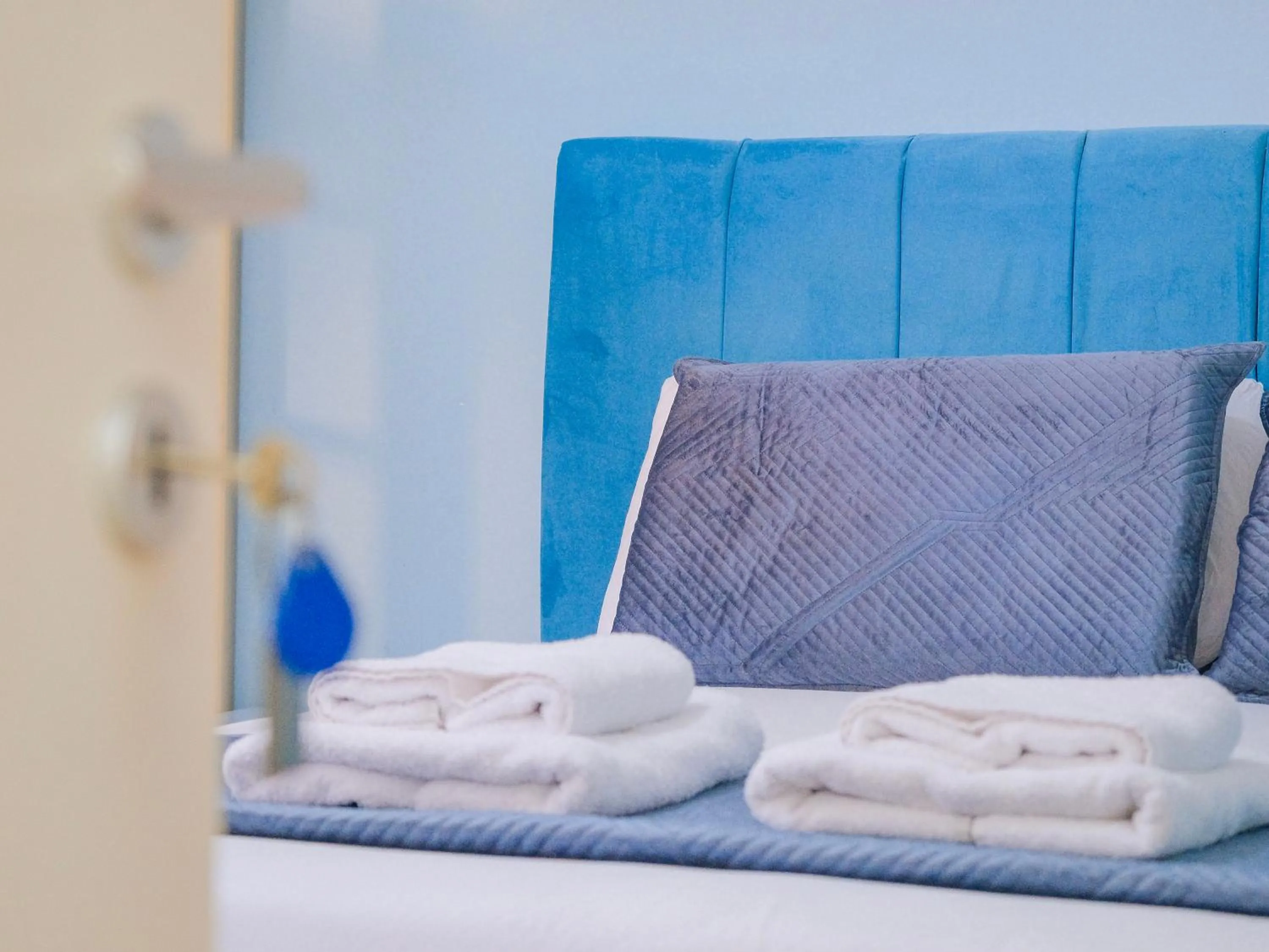 Bed in Hotel Tier Center