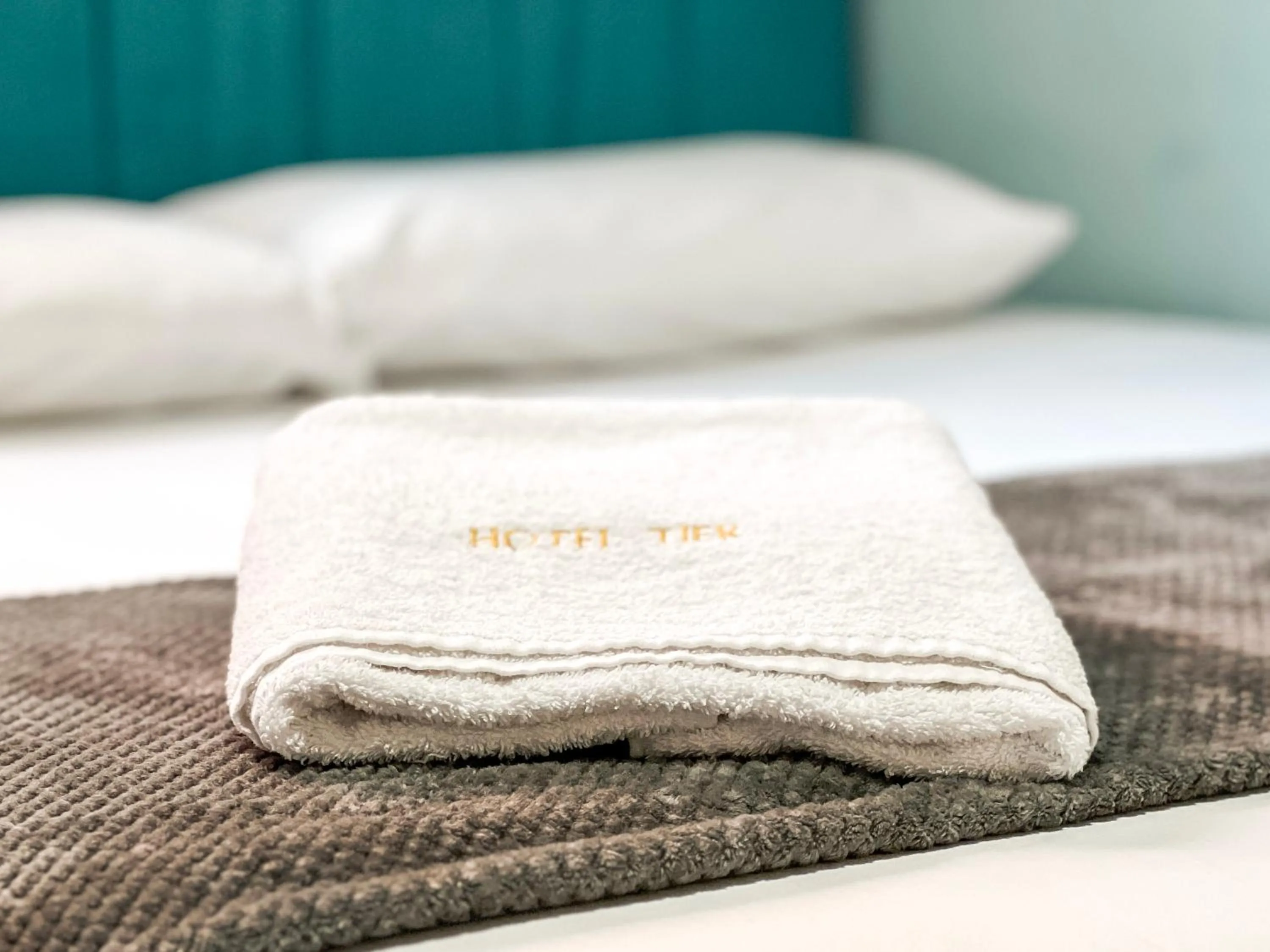 Bed in Hotel Tier Center