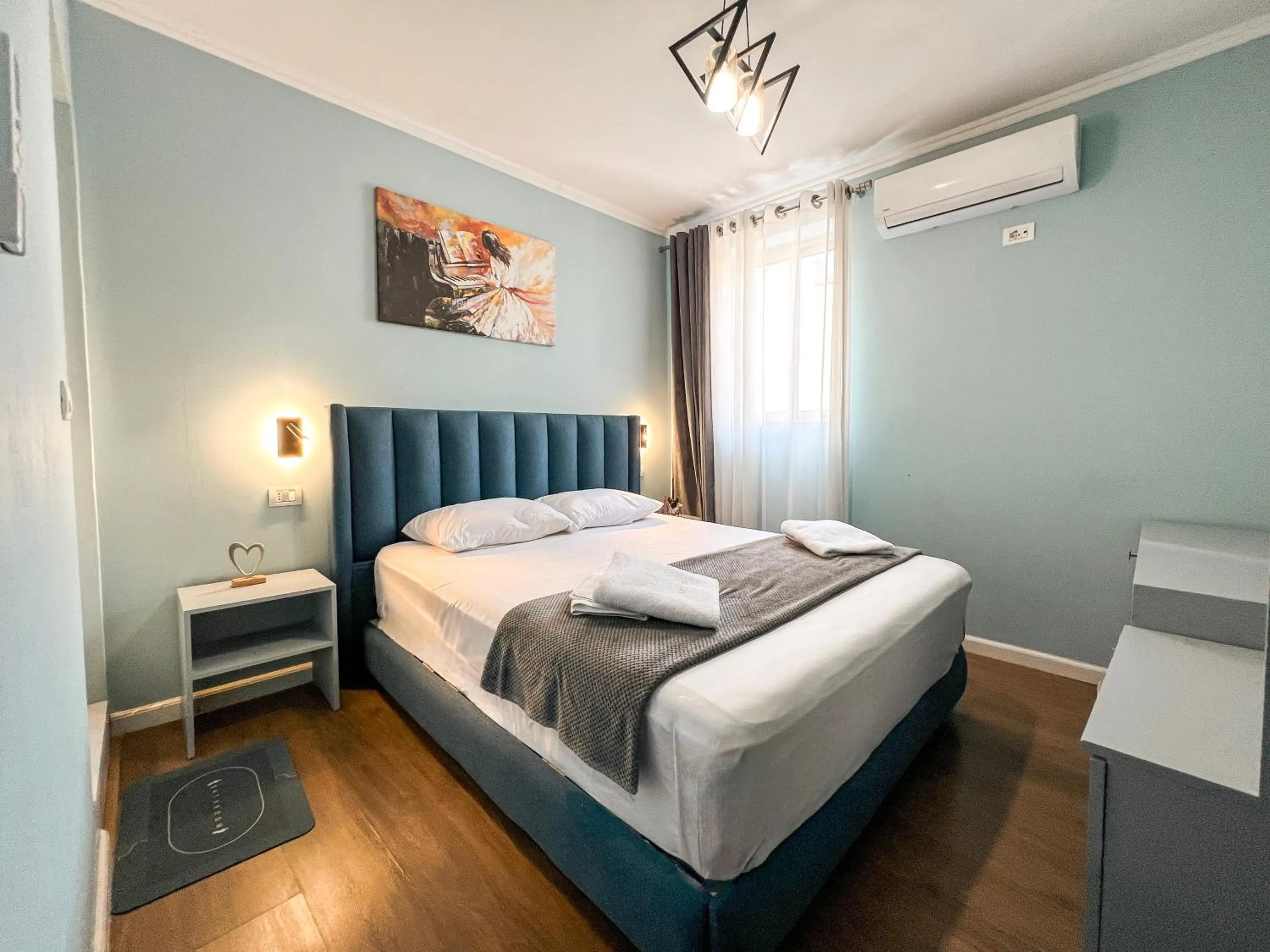 Bed in Hotel Tier Center