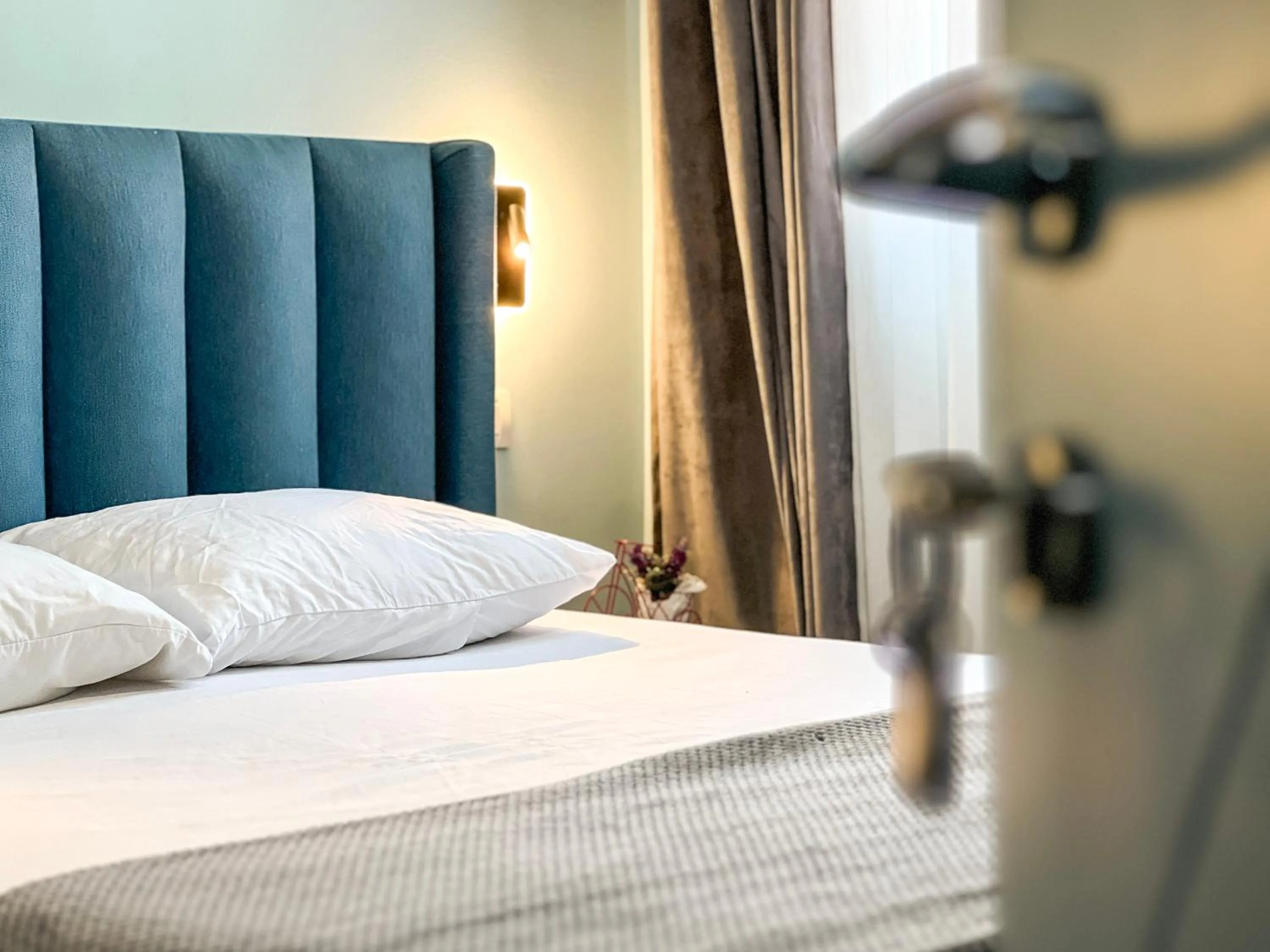 Bed in Hotel Tier Center