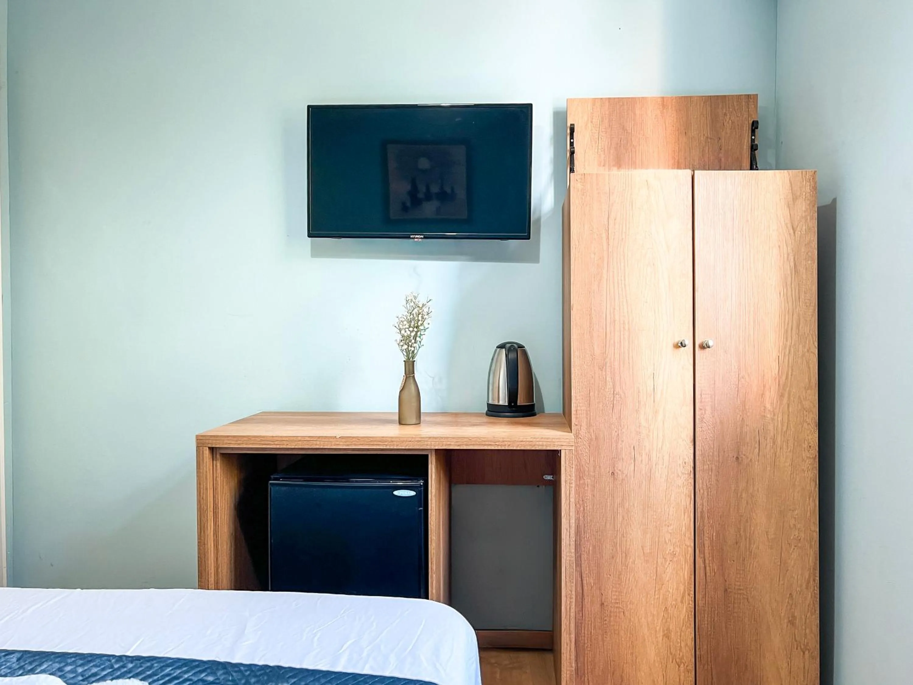 TV and multimedia, Bed in Hotel Tier Center