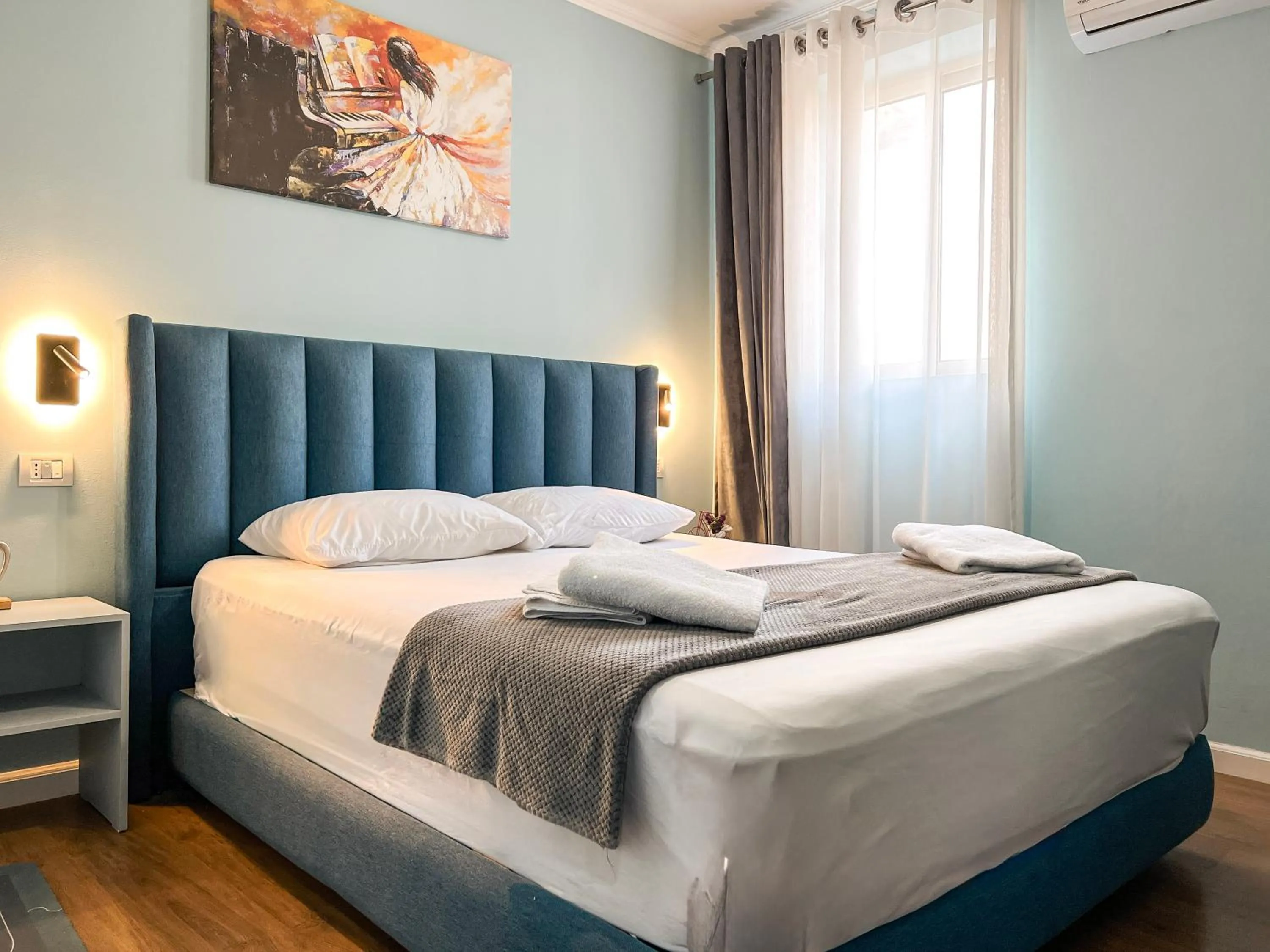 Bed in Hotel Tier Center