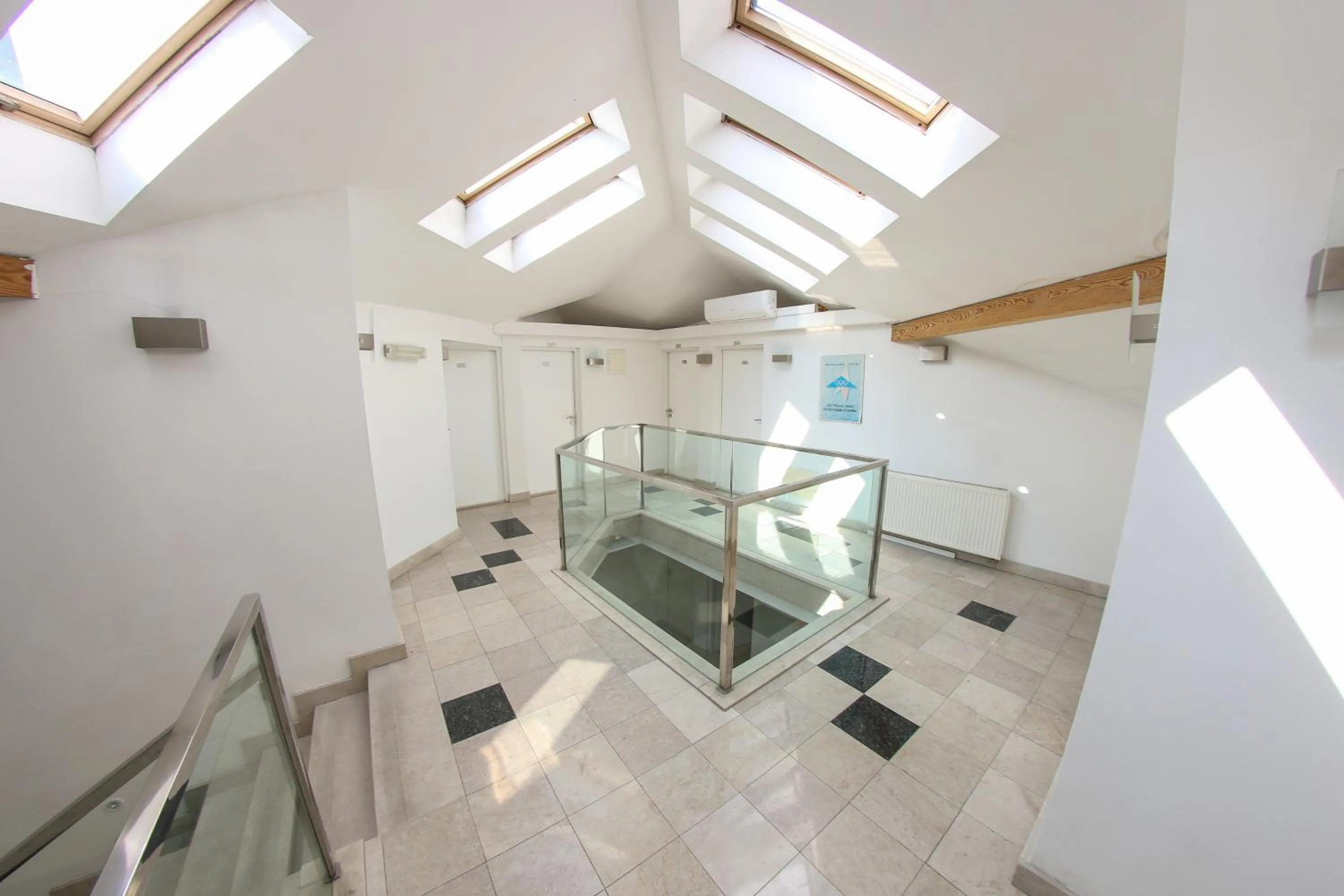 Property building in Hotel Hayat