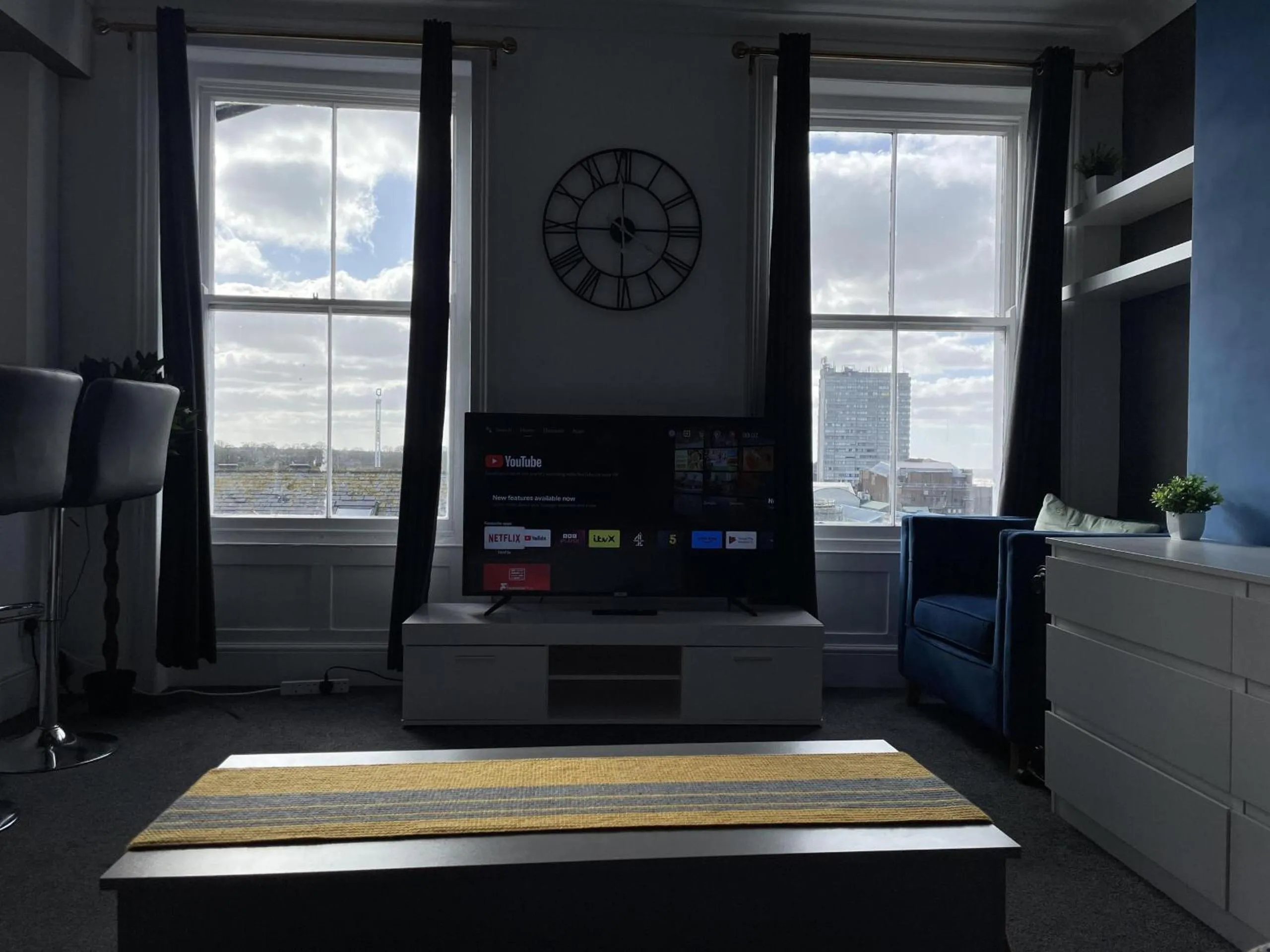 Dining area in Coastal Comfort, Seaside Flat