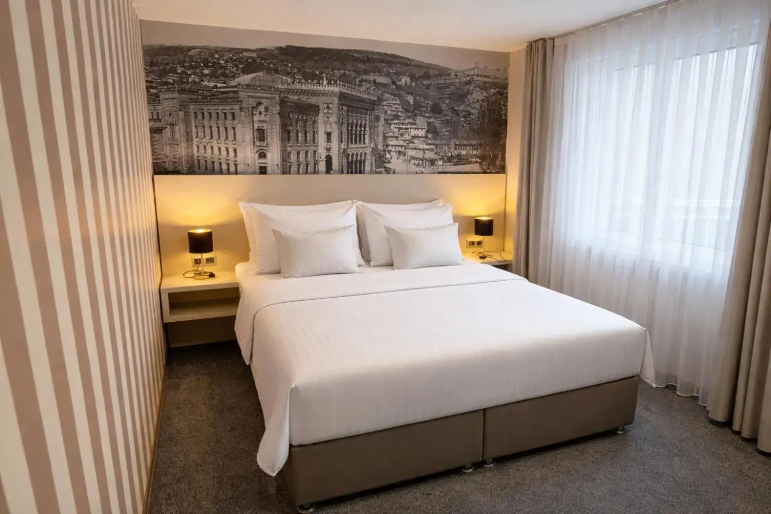 Superior Double Room with Balcony in Hotel Villa Harmony - Free Parking Superior Double Room with Balcony in Hotel Villa Harmony - Free Parking